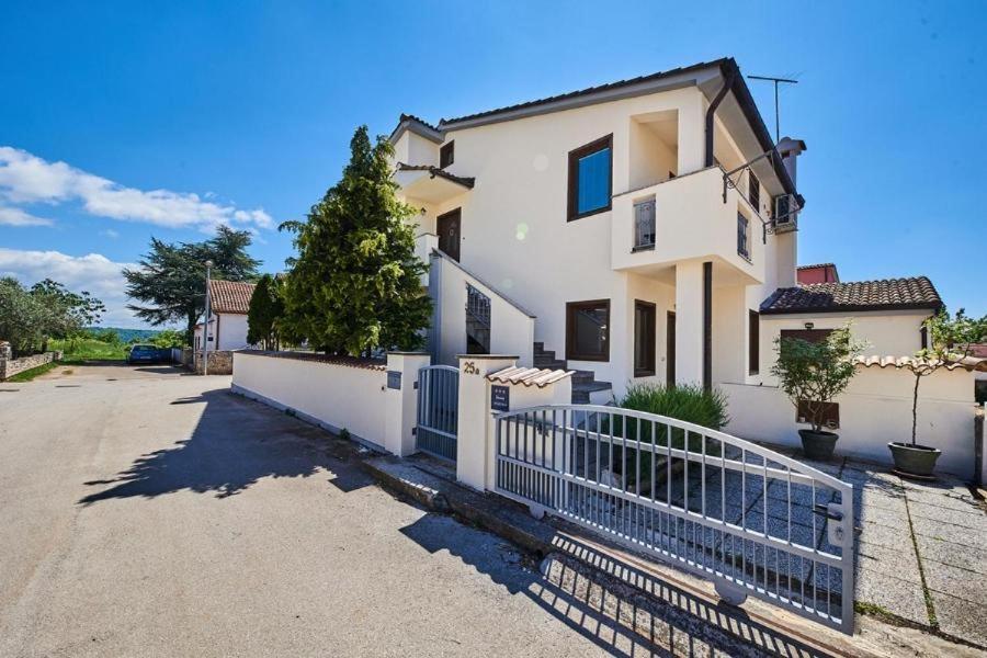 Apartment Iriska