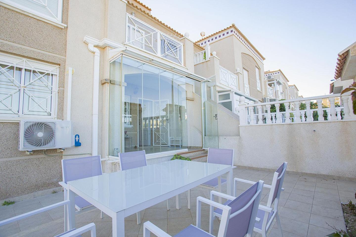 002 Casa Sofia - Alicante Holiday view 3