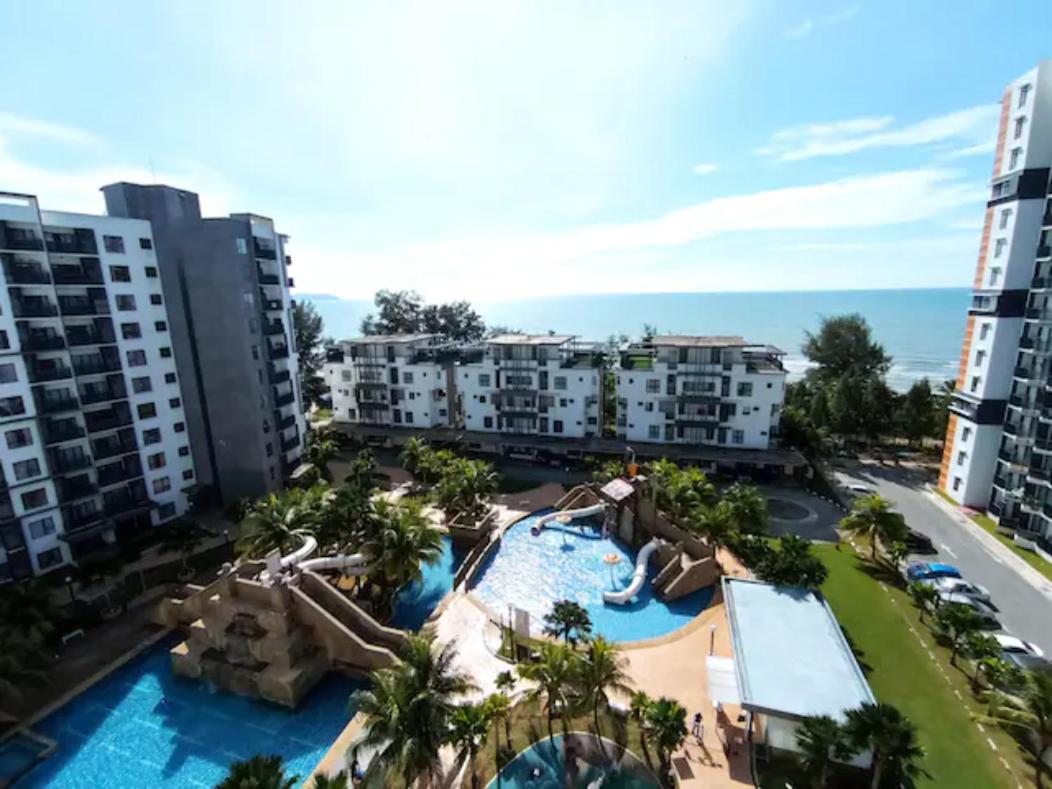 Nature Home - Swiss Garden Resort Residences - Complimentary Weekend Breakfast