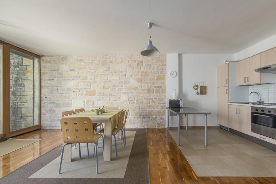 Pietra view 5