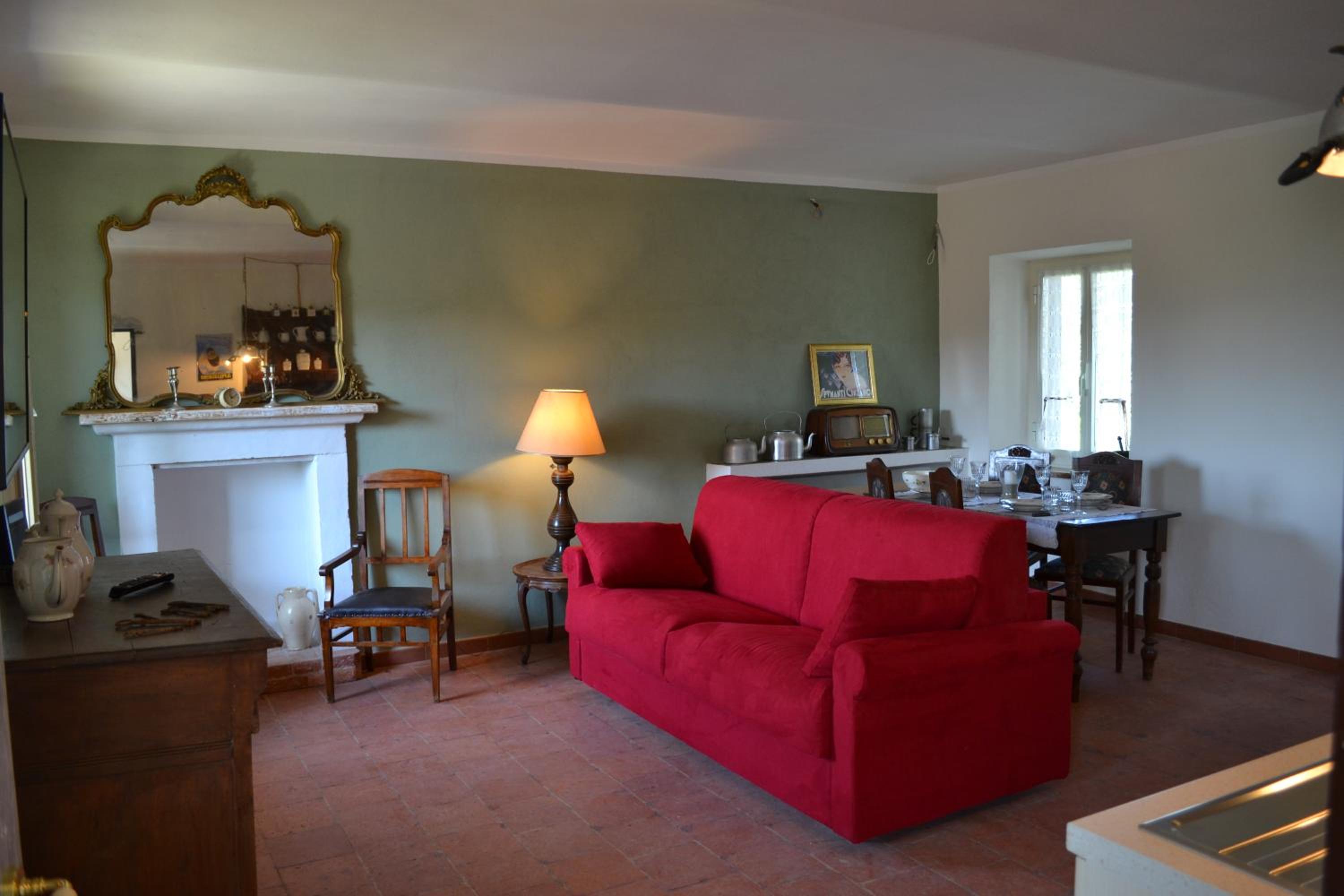 Madama Langa Country House con piscina nelle vigne view 4