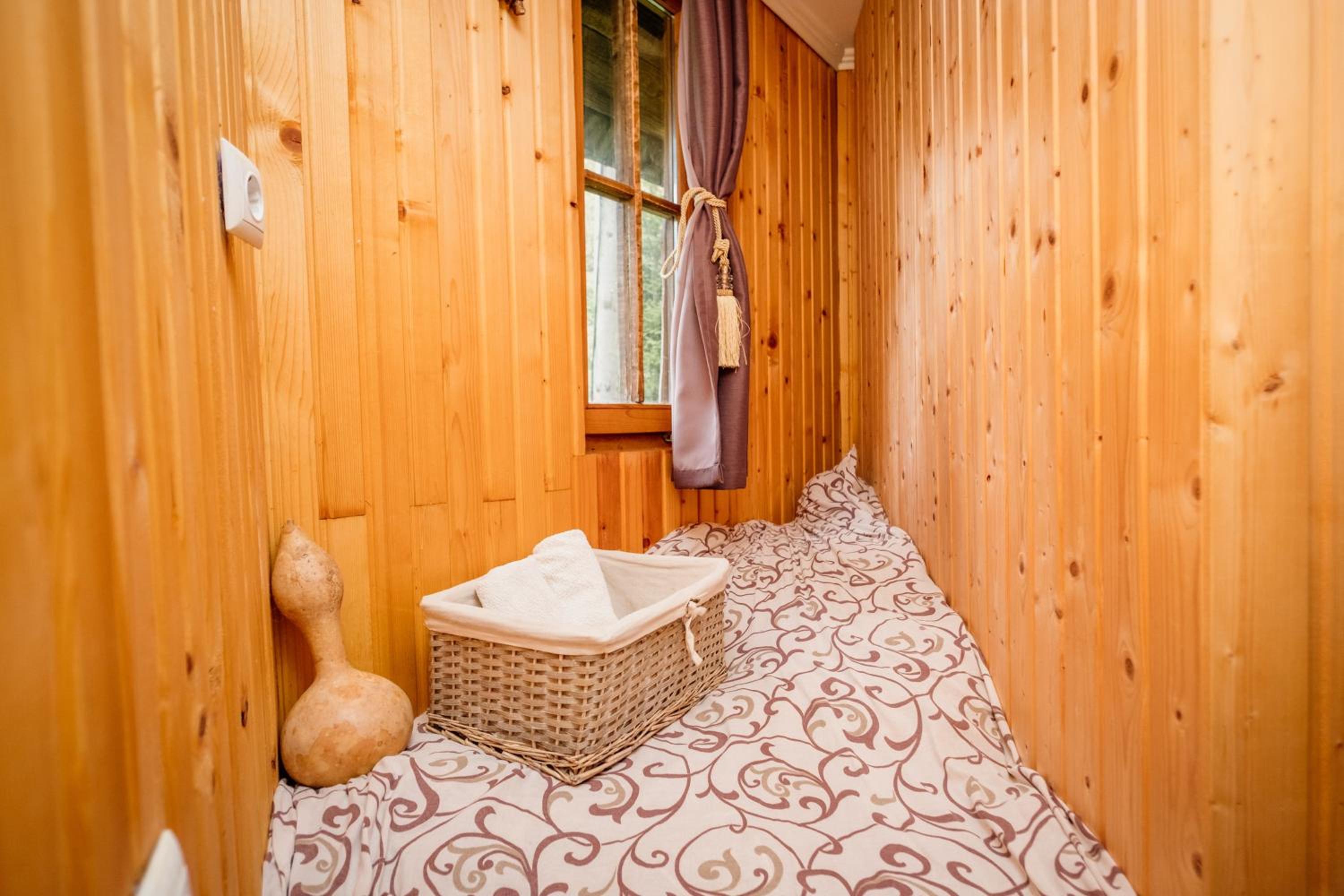 Kraljevsko selo Kotromanićevo