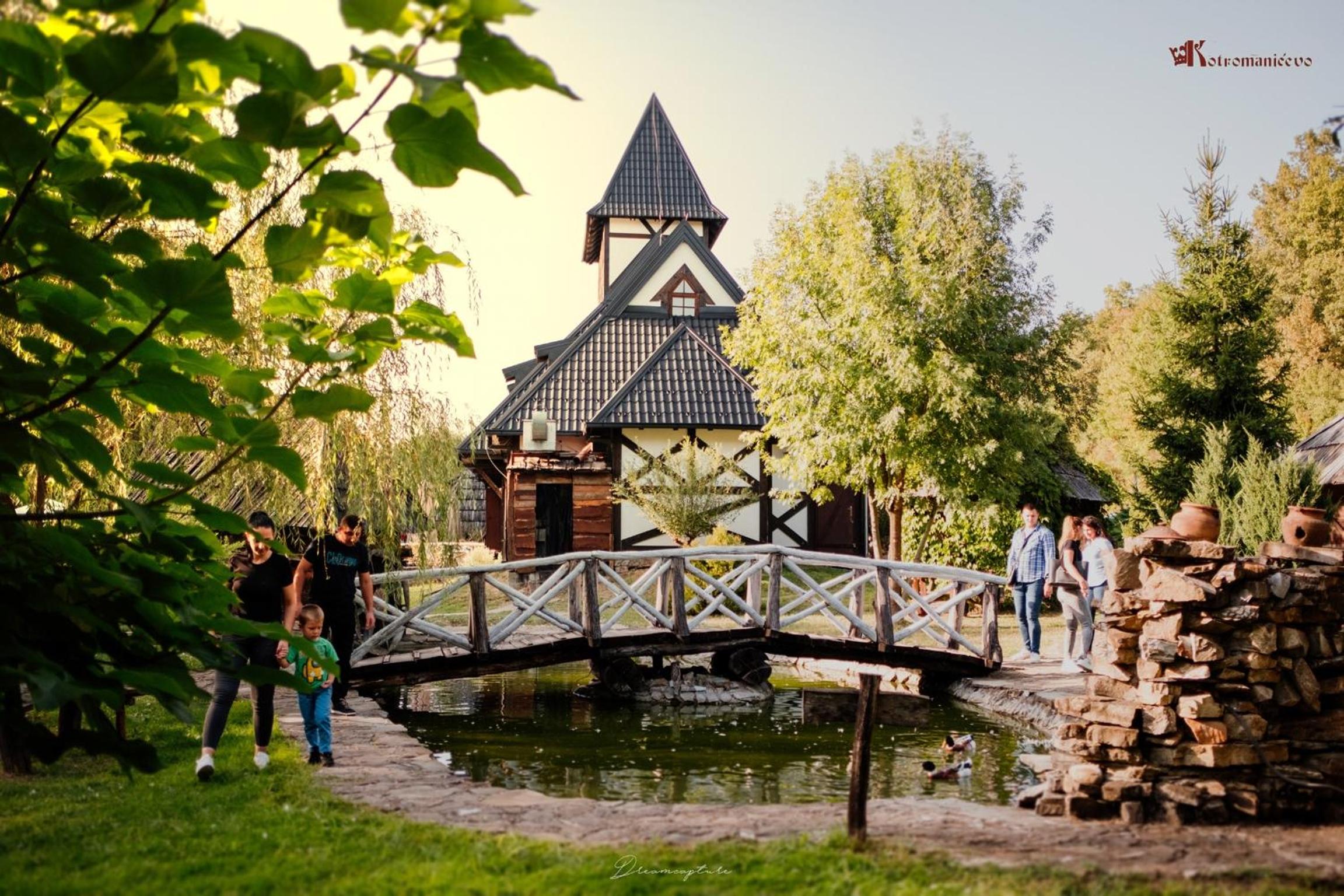 Kraljevsko selo Kotromanićevo