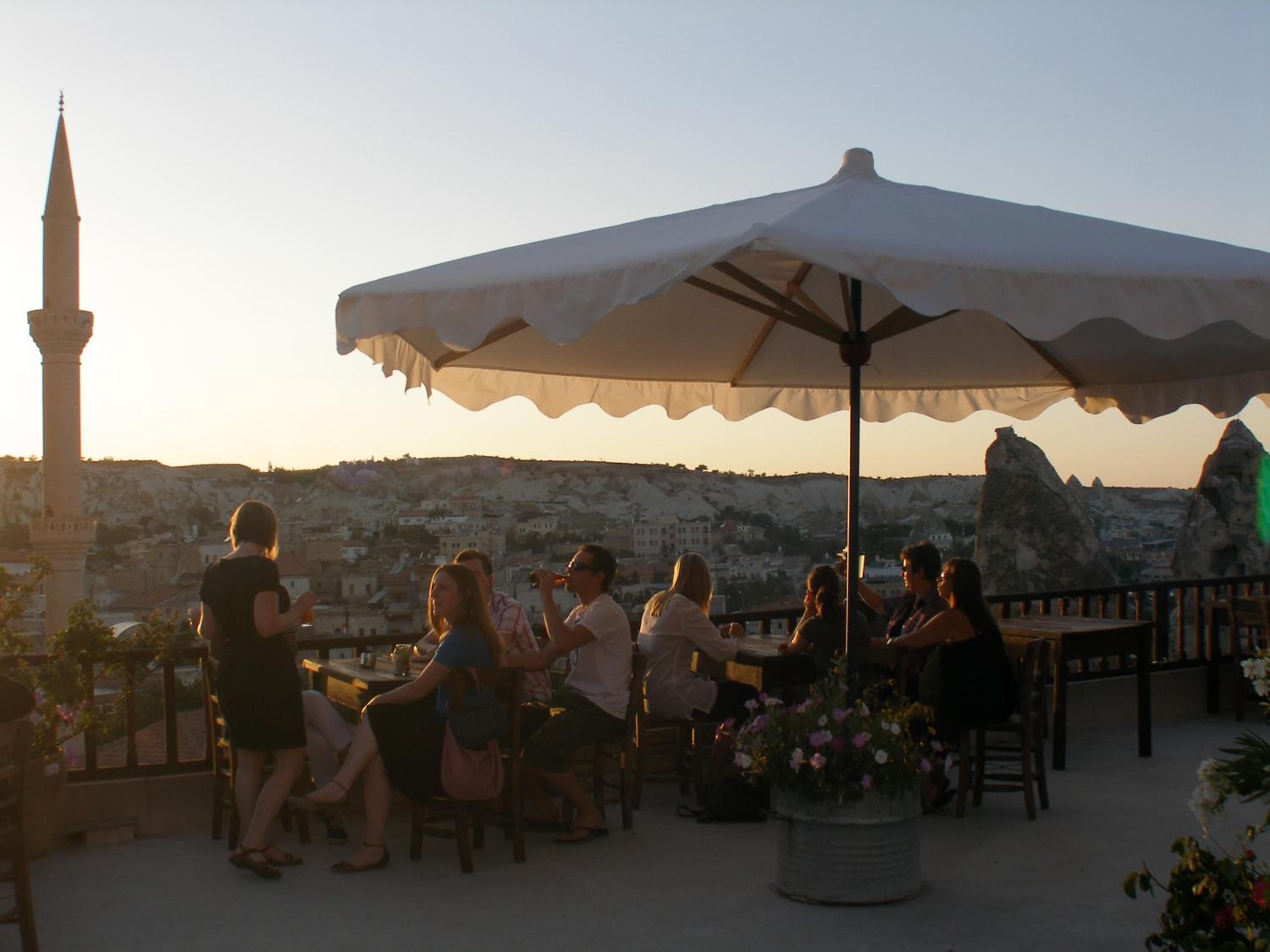 Arch Palace - Image 10