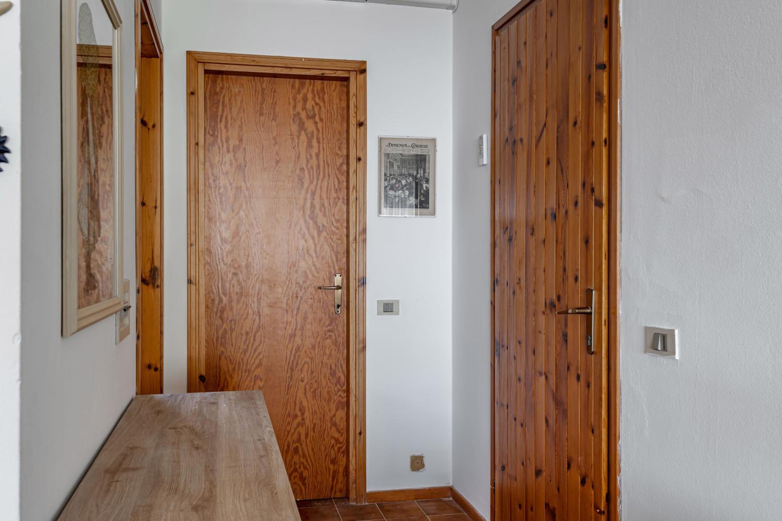 HOST4U - LISA&MAGGIE Pool Apartments with Beautiful View on Lake of Garda