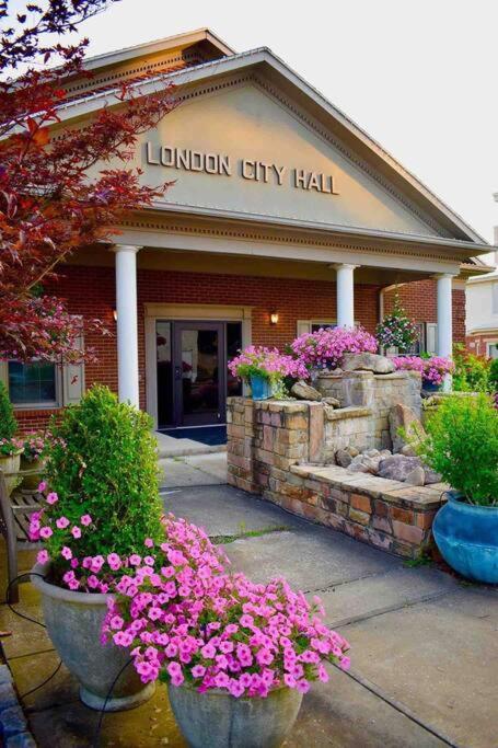 London Vacations - Hilltop Hideaway - 3BDR in Downtown London, KY - Property Image 30