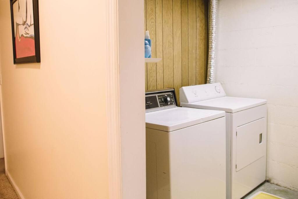 London Vacations - Hilltop Hideaway - 3BDR in Downtown London, KY - Property Image 10