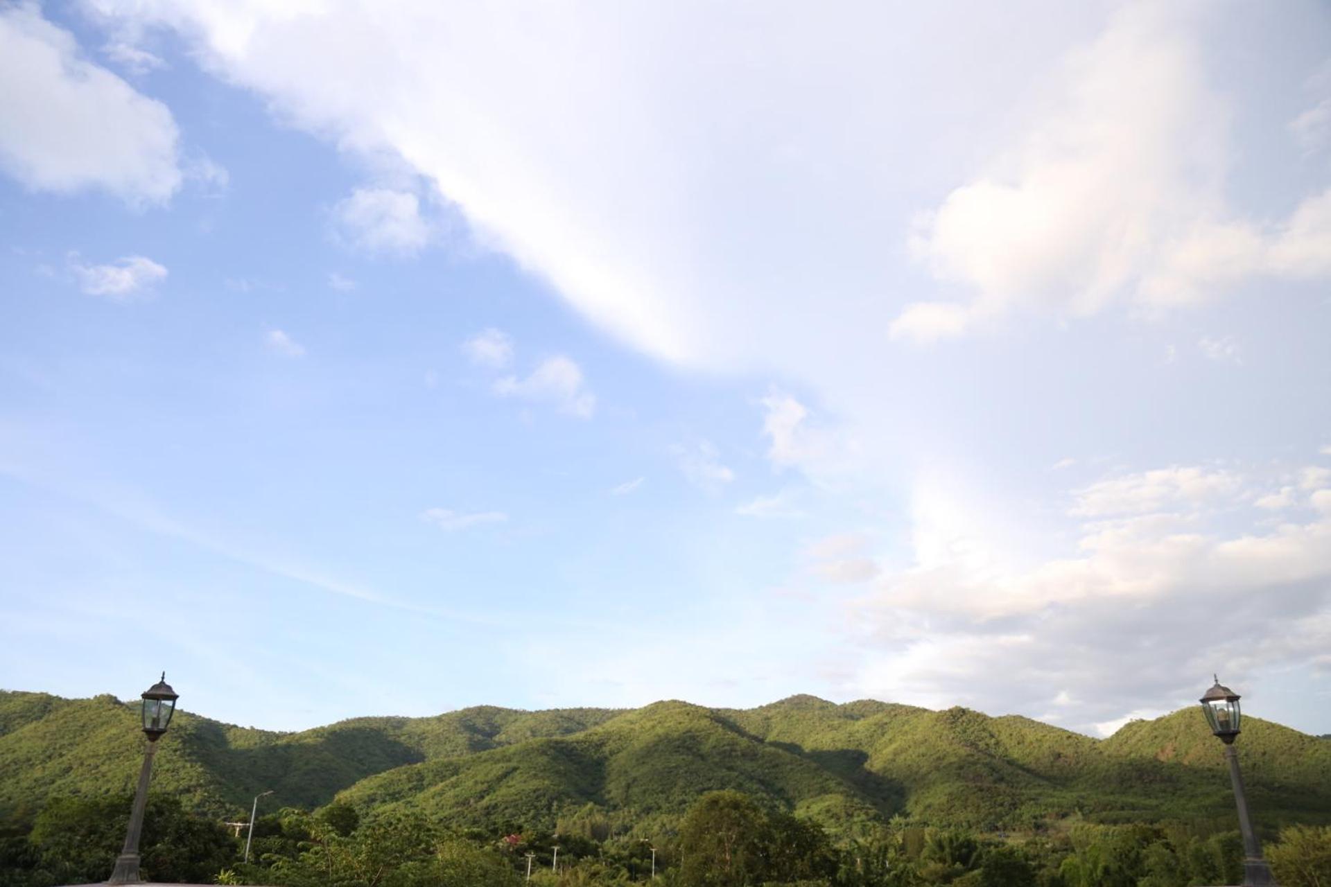 Mountain Pool Villa Suan Pheung view 5