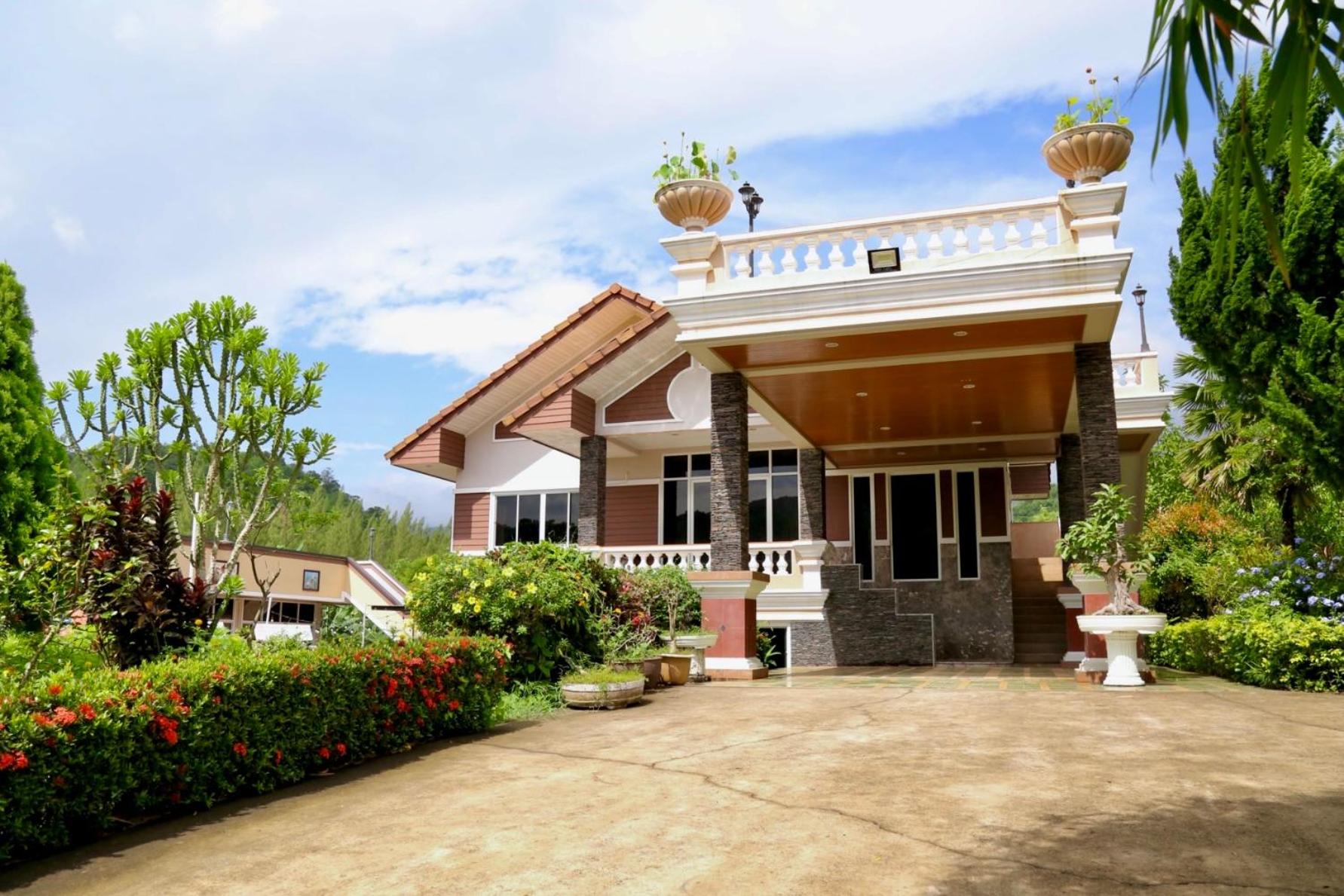 Mountain Pool Villa Suan Pheung view 3