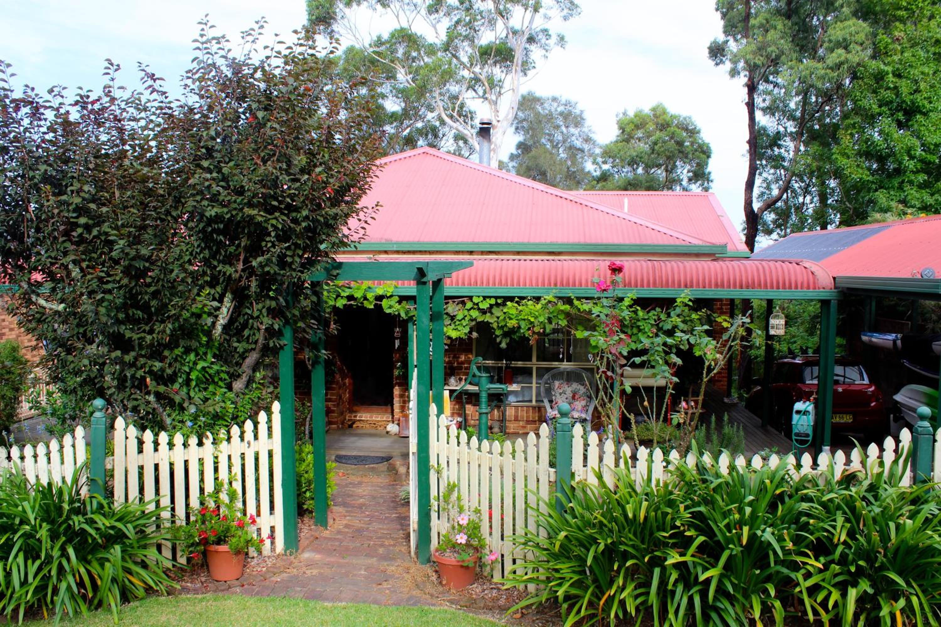 Blue Gum Cottage on Bay