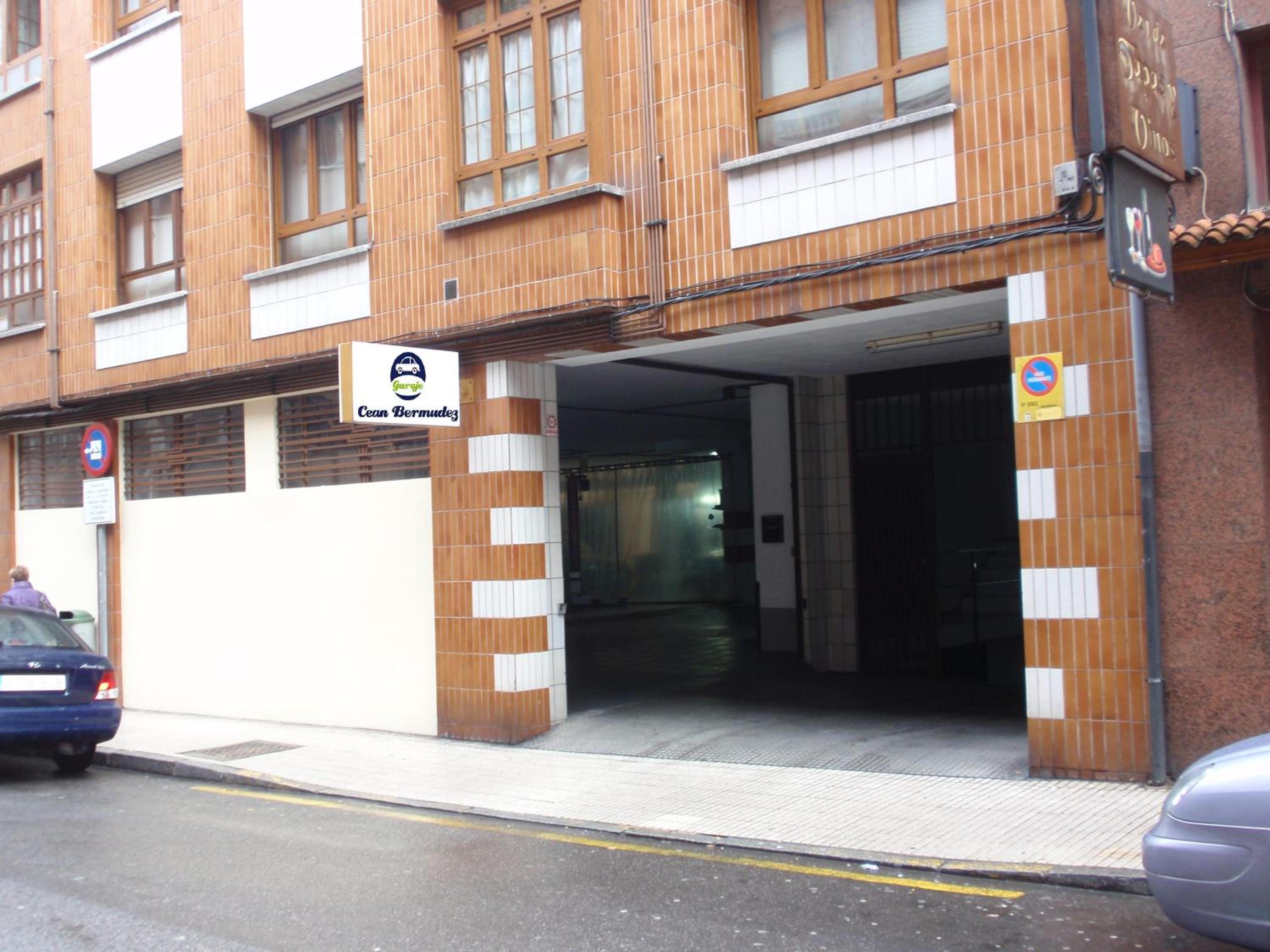 Apartamentos Cean Bermudez