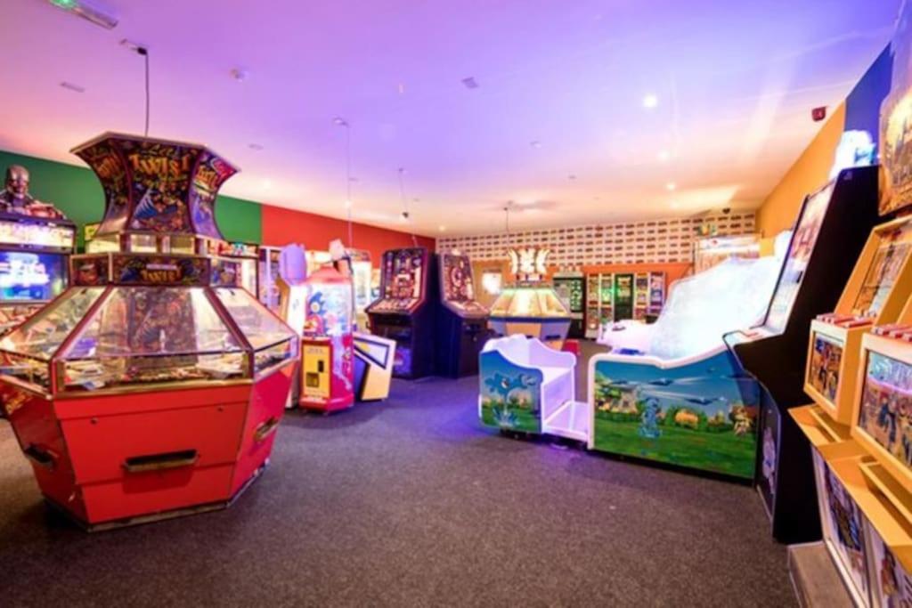 The Cockle Shell Caravan, Seaview Holiday Park, Whitstable
