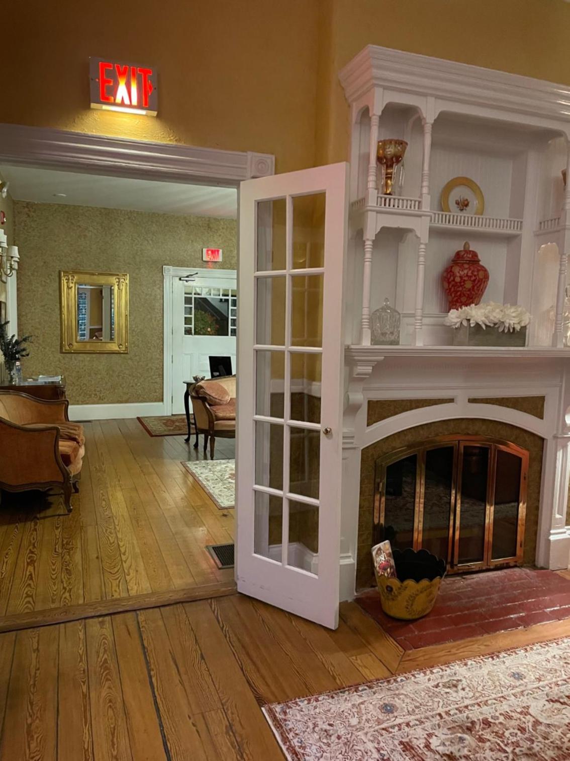Central House Inn
