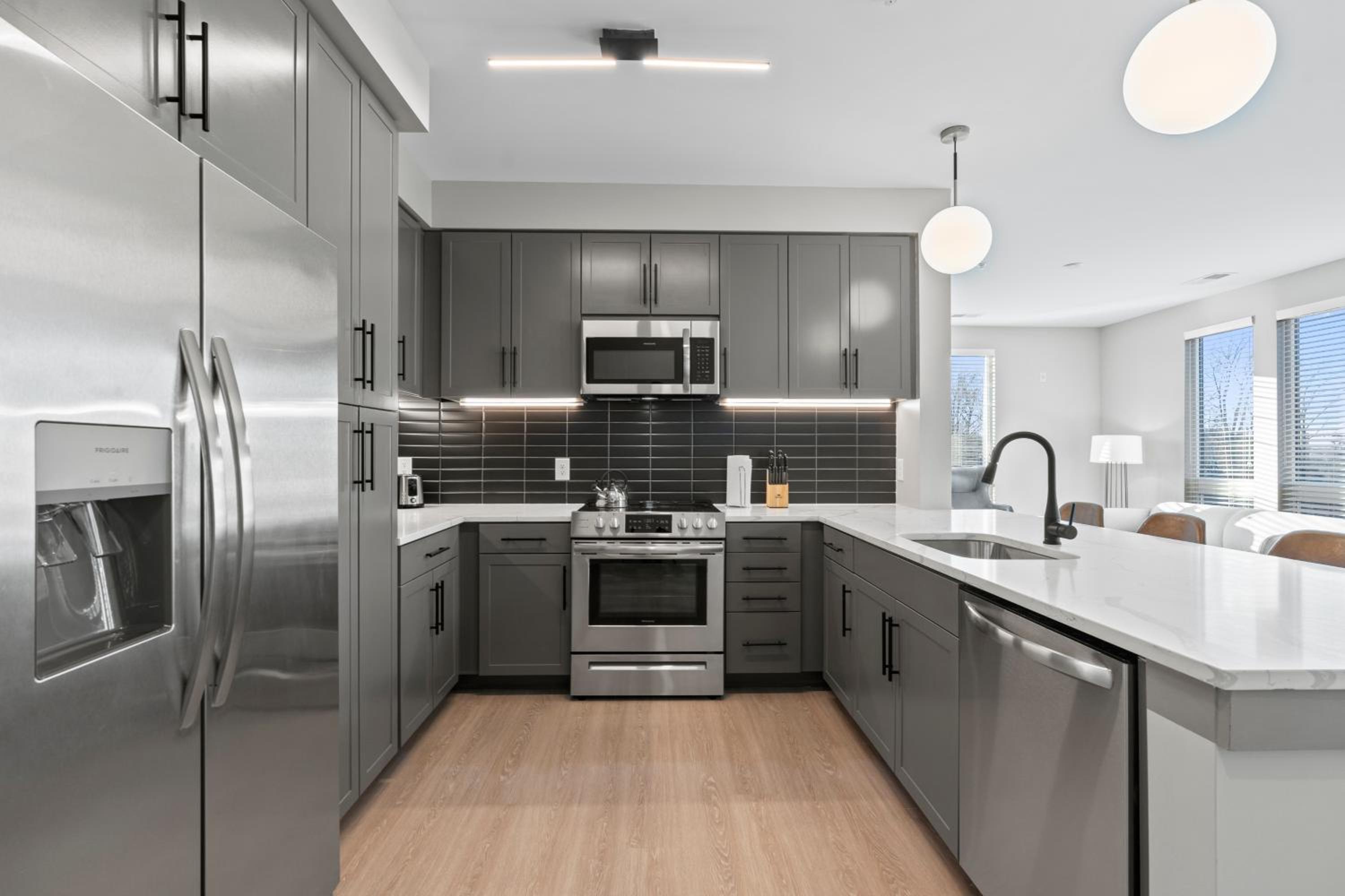 Columbia Vacations - WhyHotel by Placemakr, Columbia - Property Image 9