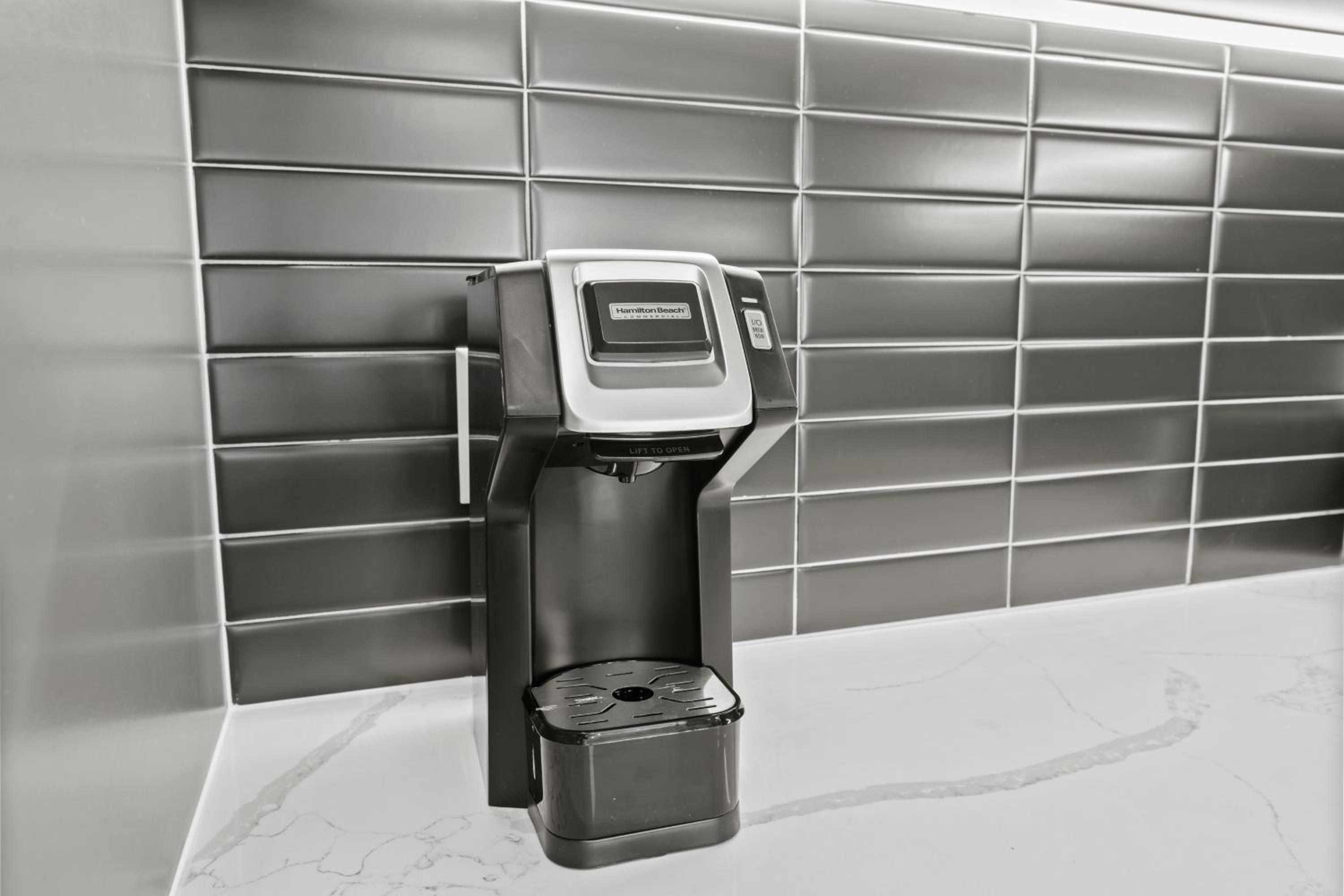 Columbia Vacations - WhyHotel by Placemakr, Columbia - Property Image 11