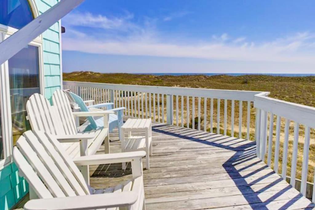 Looney Dunes view 3