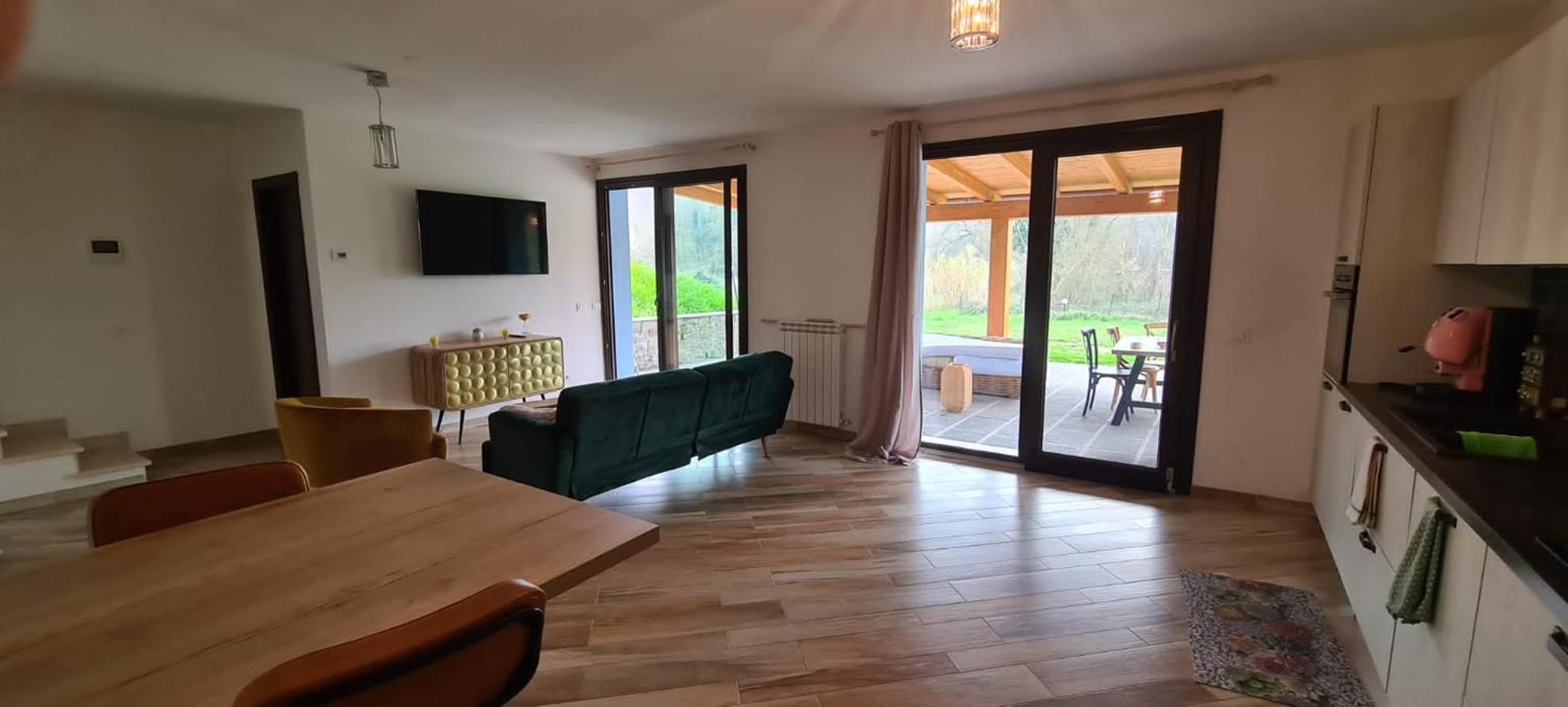 Villa Azzurra immersa nel Verde tra Firenze, Arezzo e Siena view 3