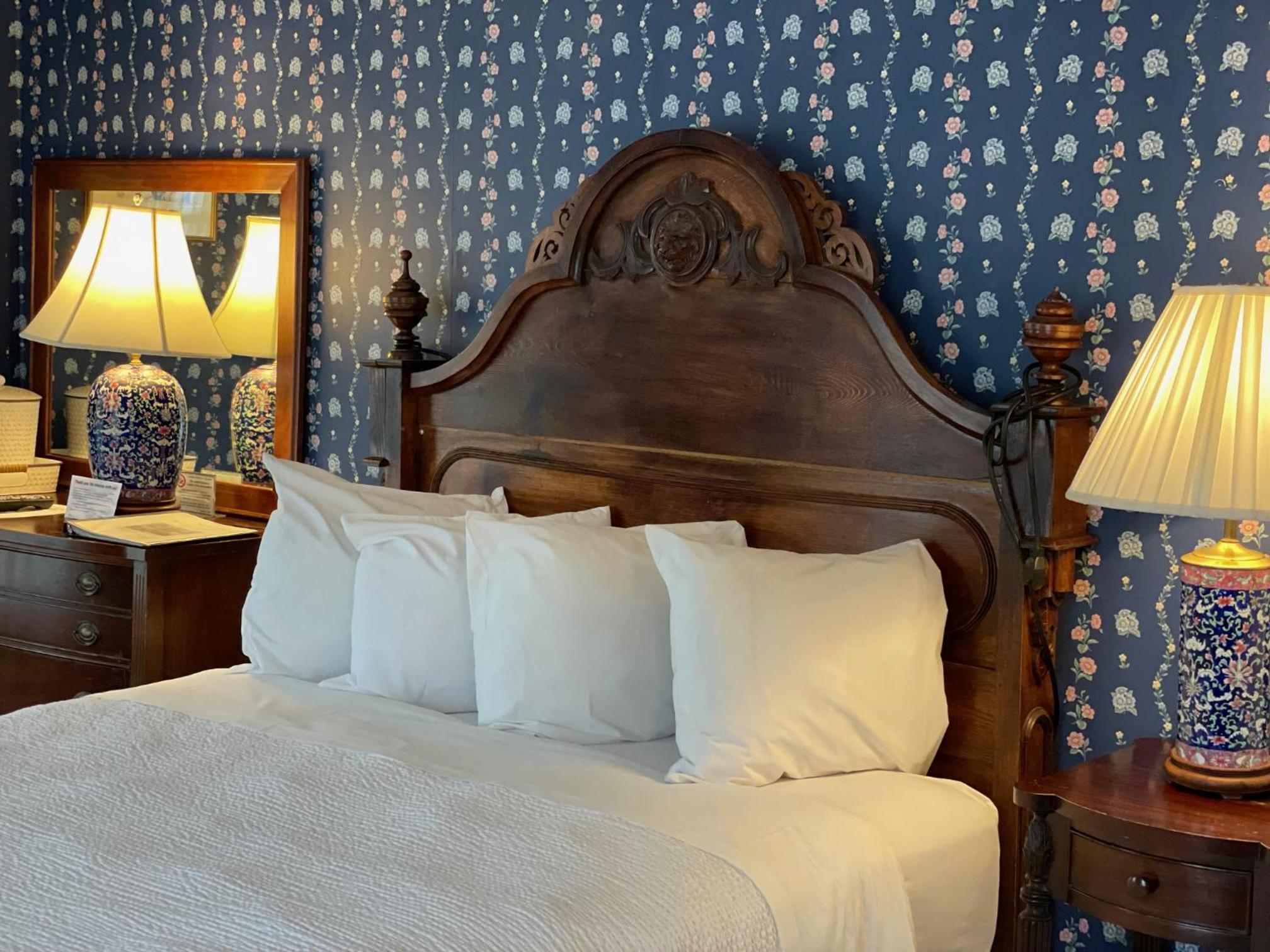 Central House Inn