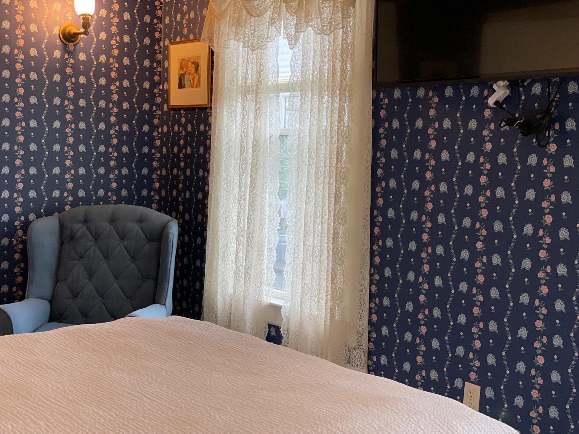 Central House Inn