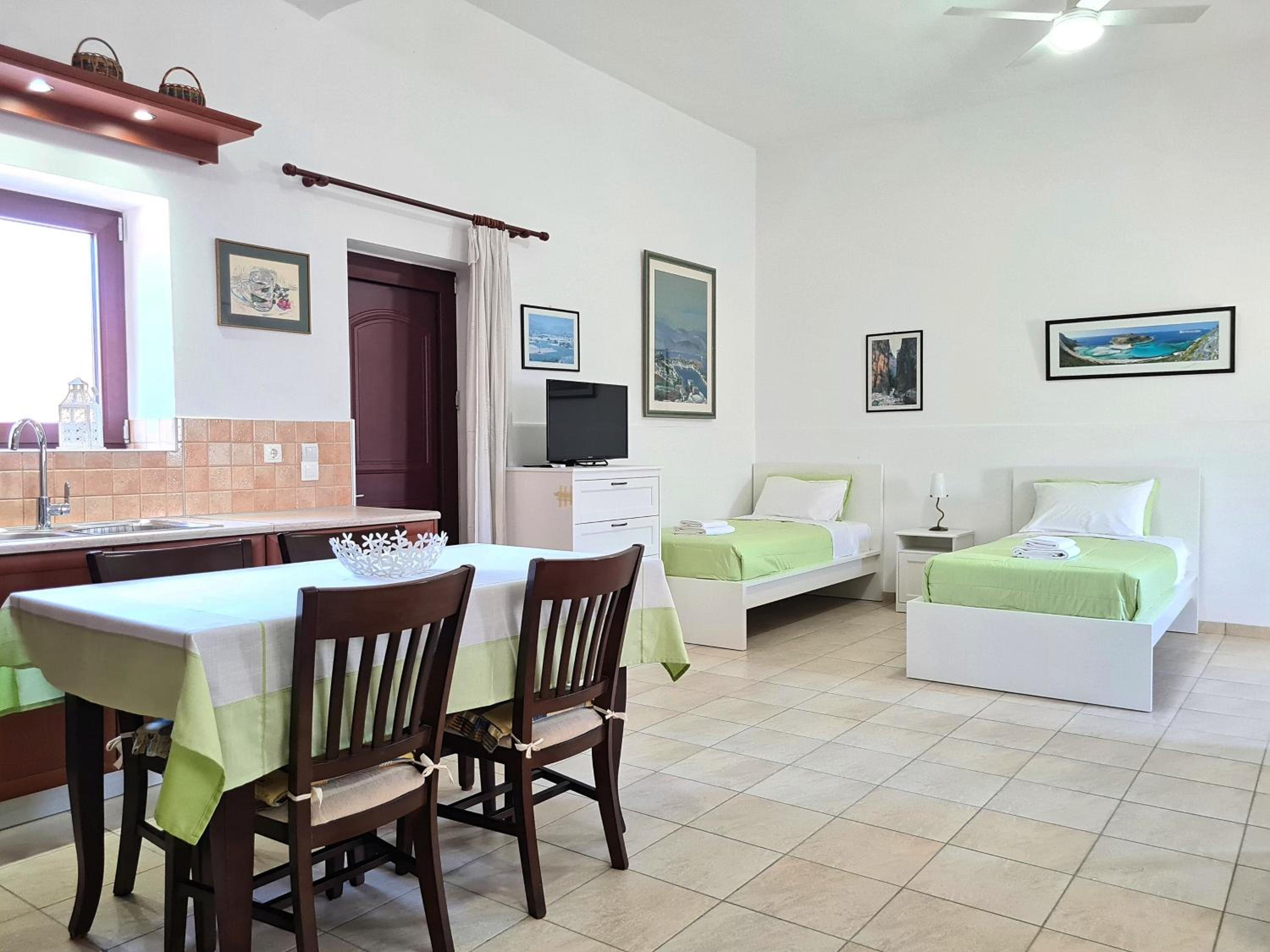 Enastron vacation house photo 4