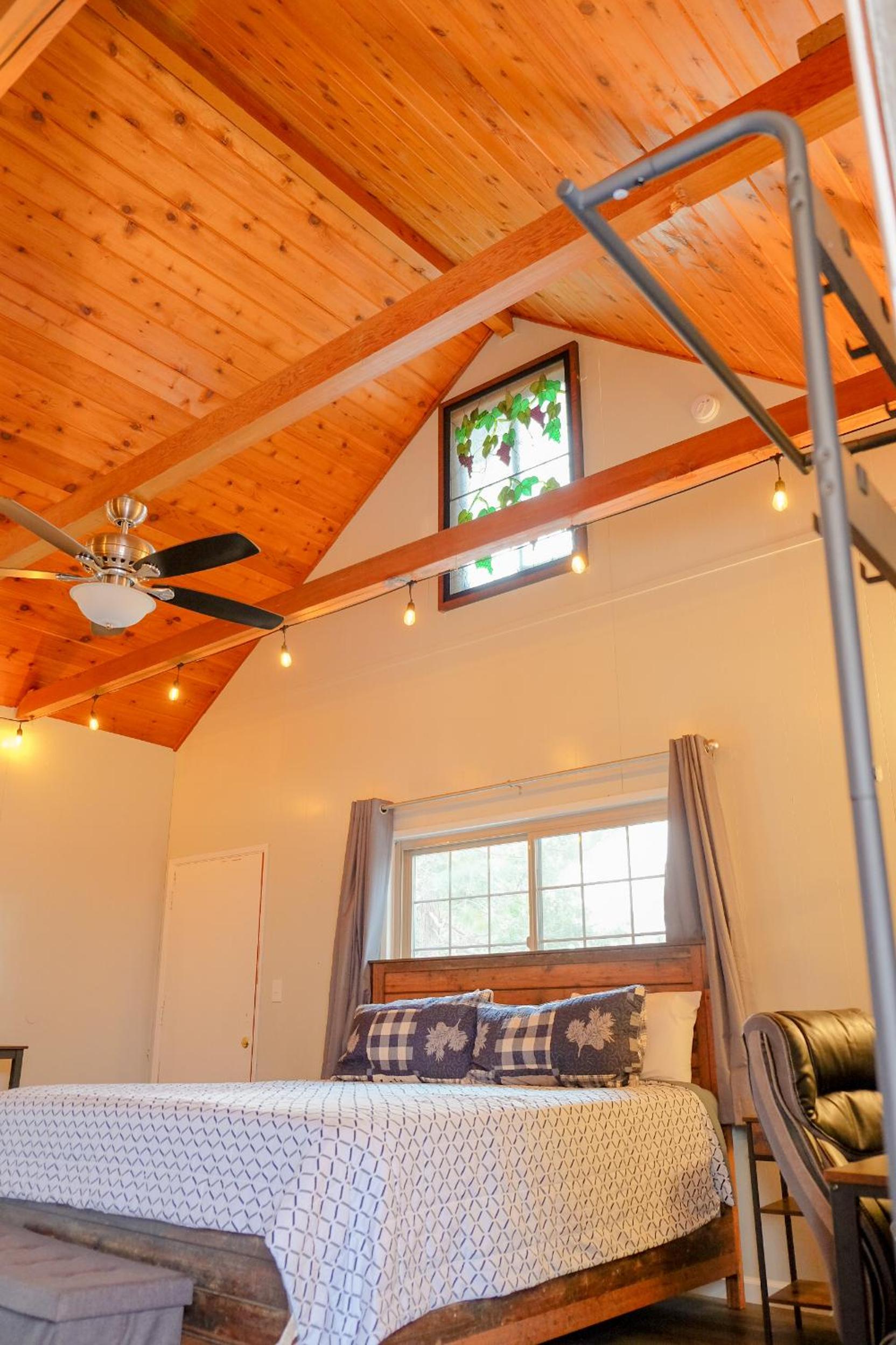 Sherwood Arms Motel - Property Image 143