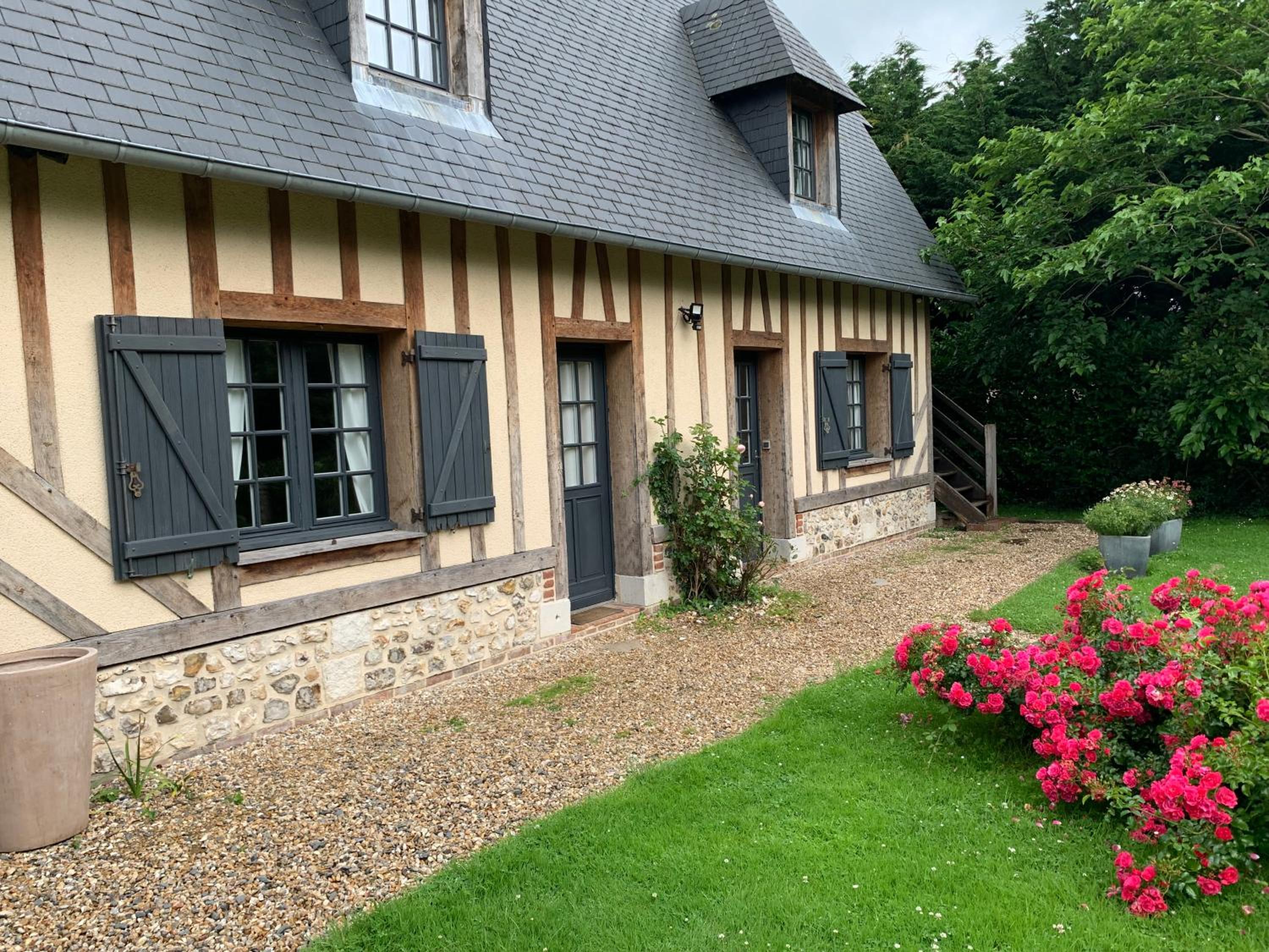 Le Bois des Pierres view 2