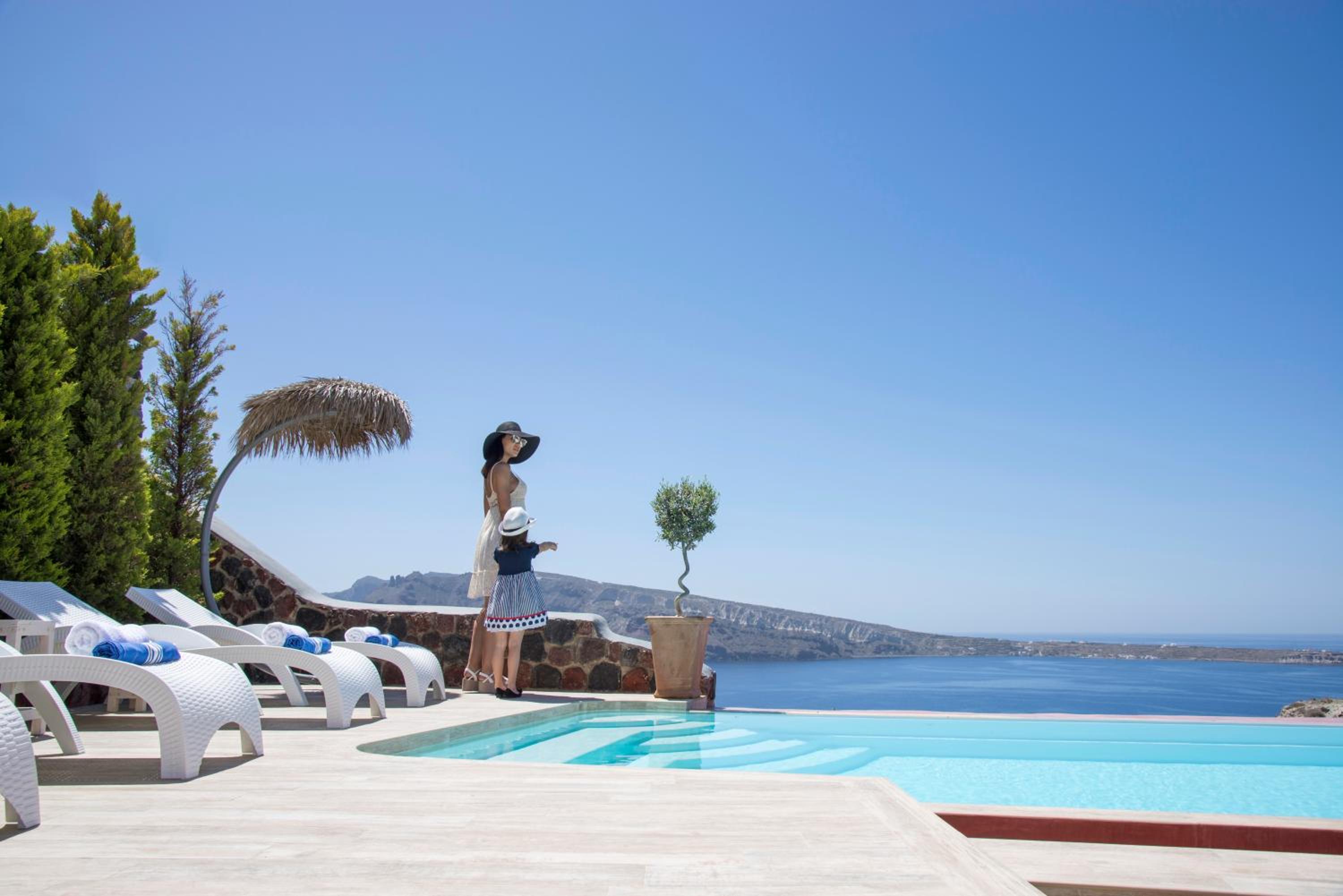 Oia Sunset Villas