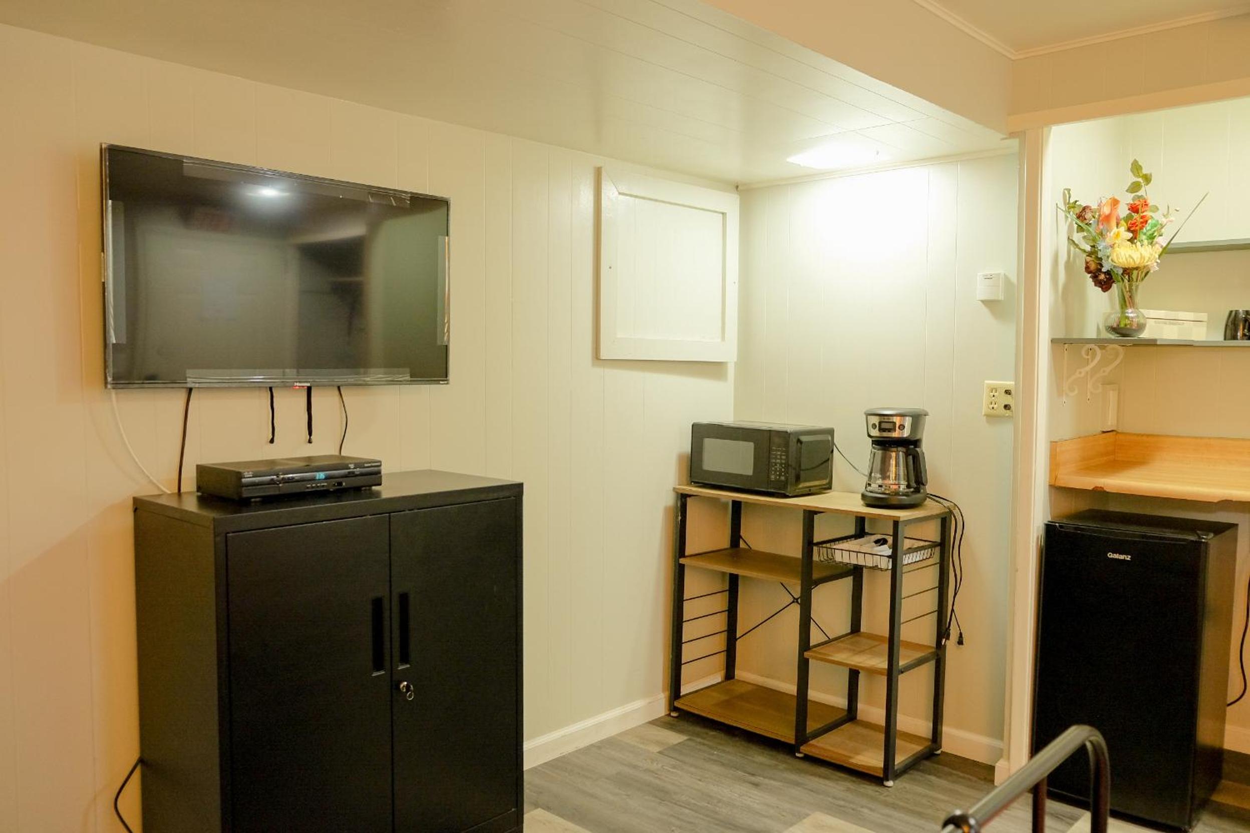 Sherwood Arms Motel - Property Image 159