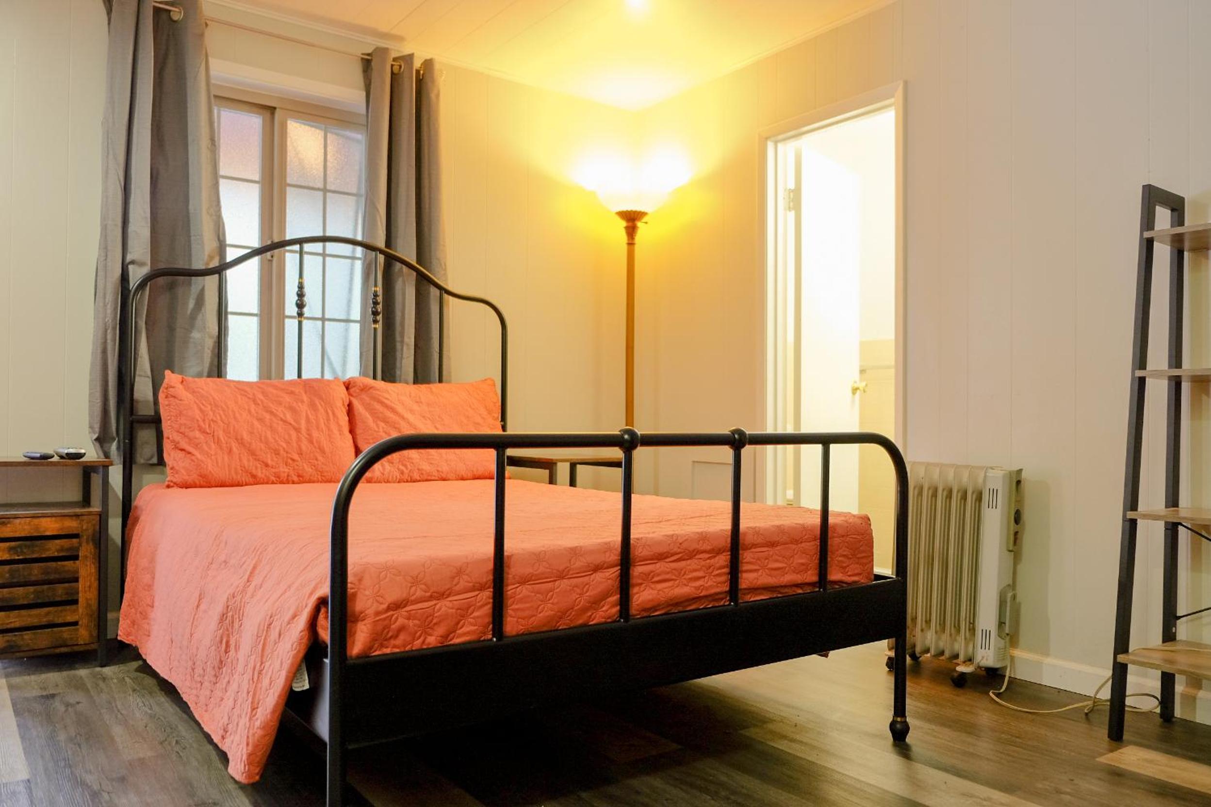 Sherwood Arms Motel - Property Image 158