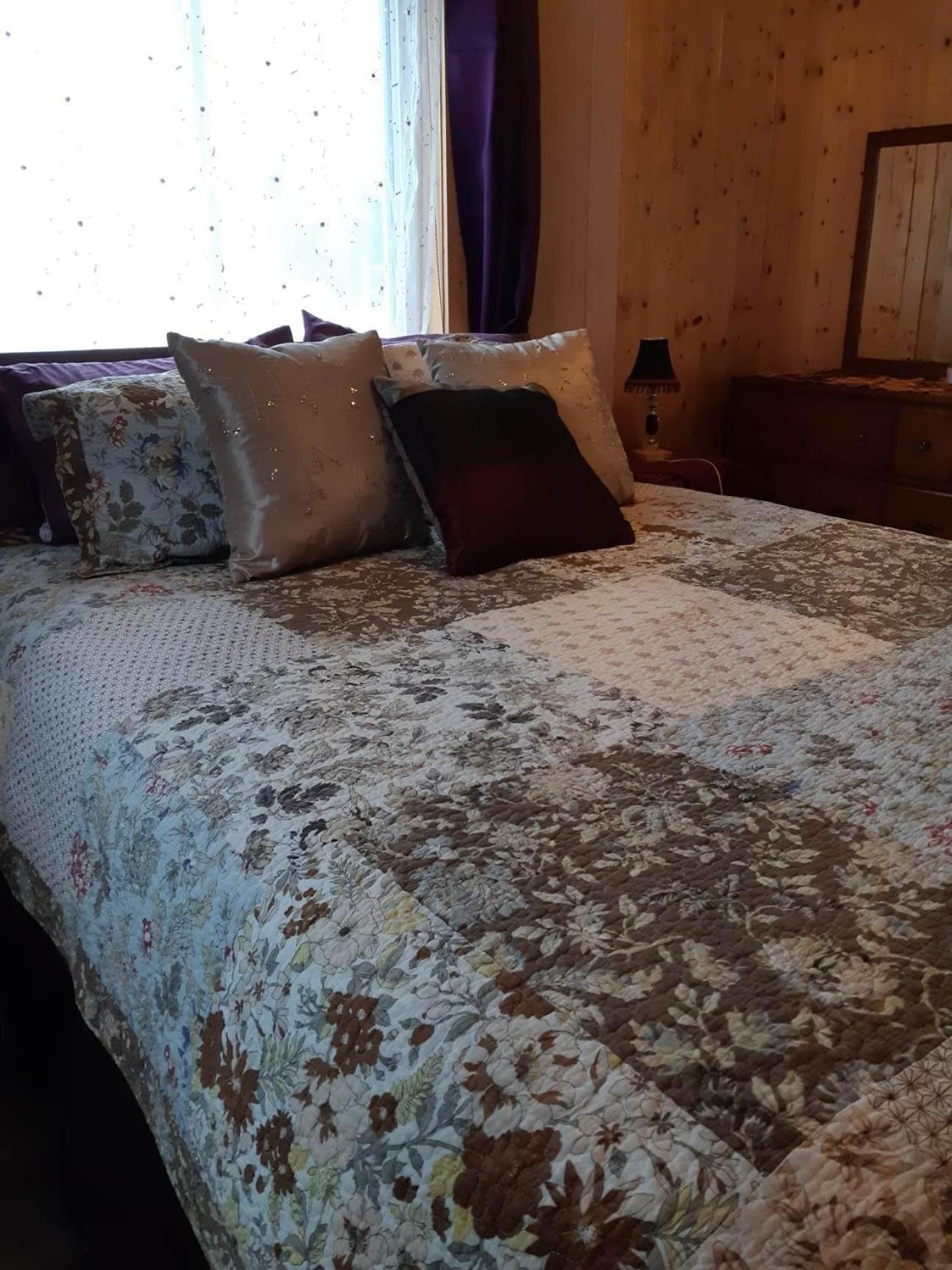 Big Axe Bed & Breakfast