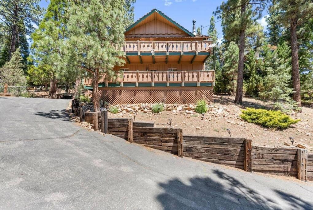 Paradise Cabin