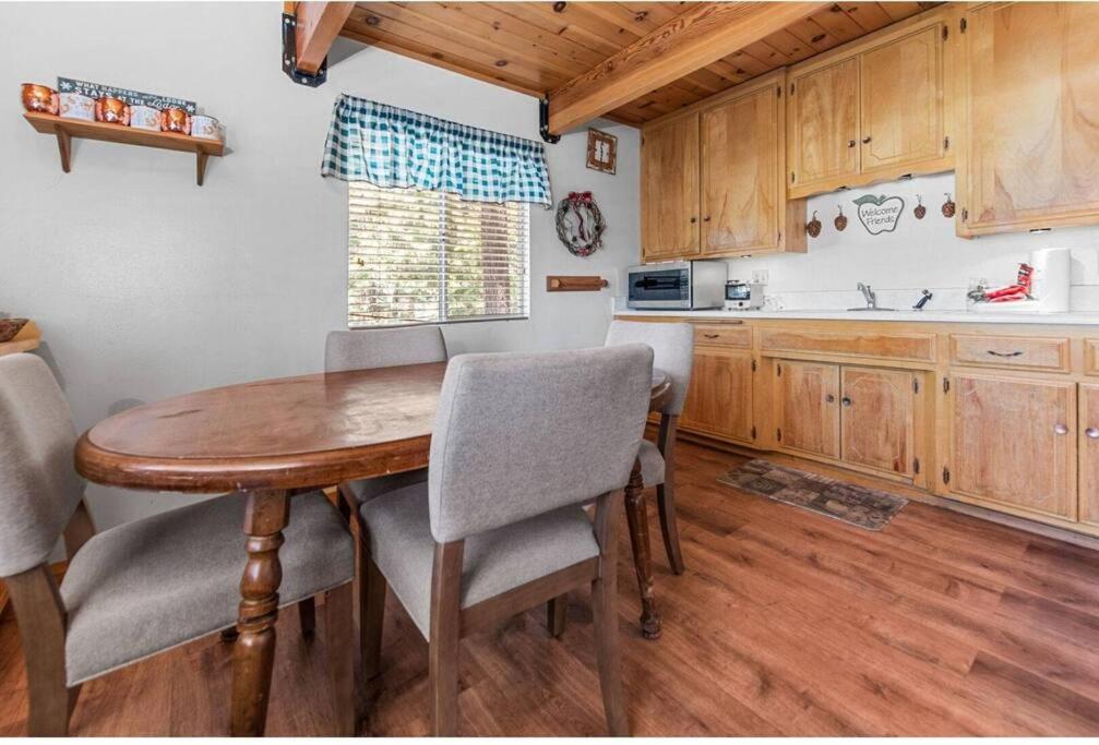 Paradise Cabin