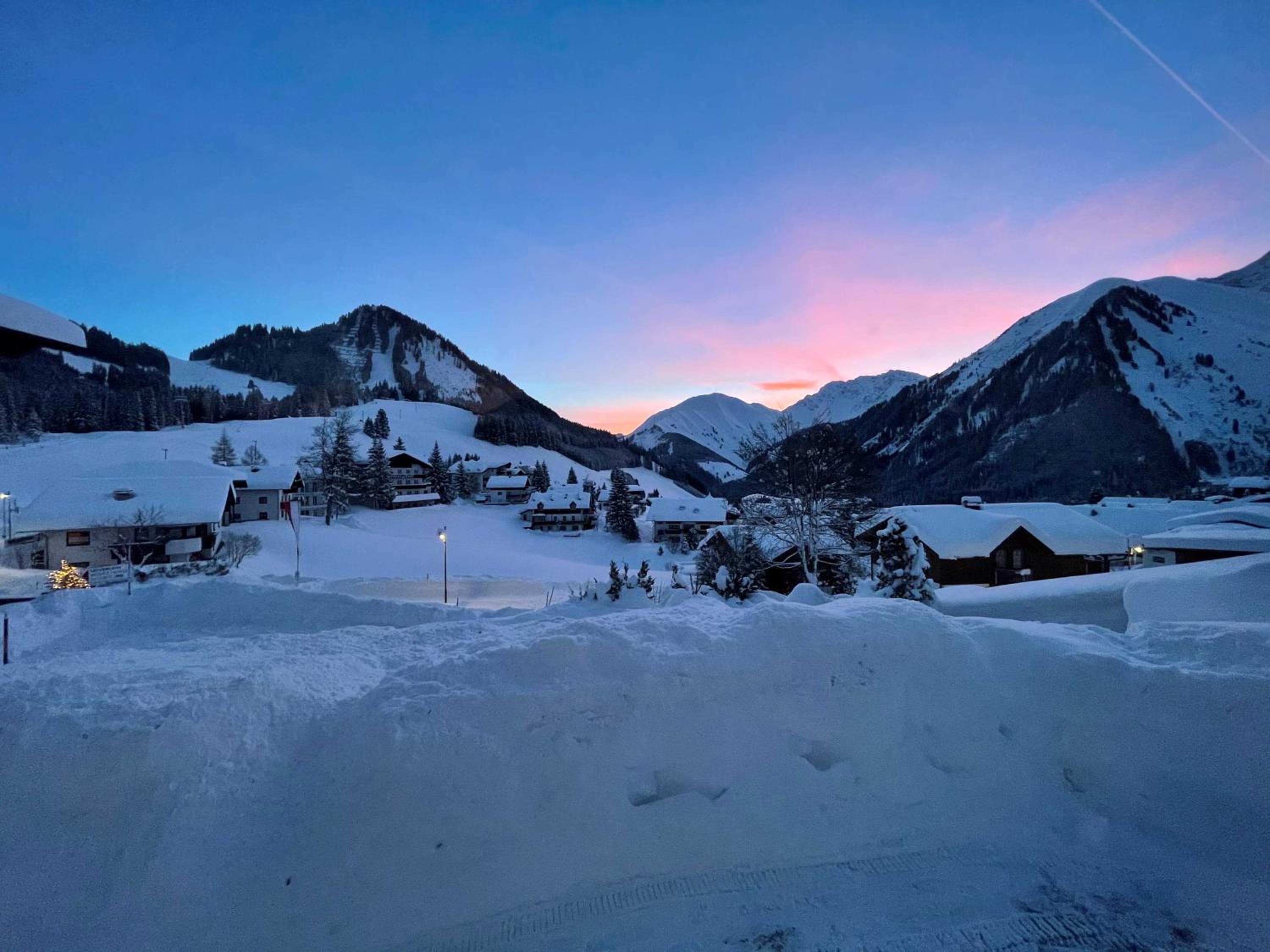 Chalet Schwarz