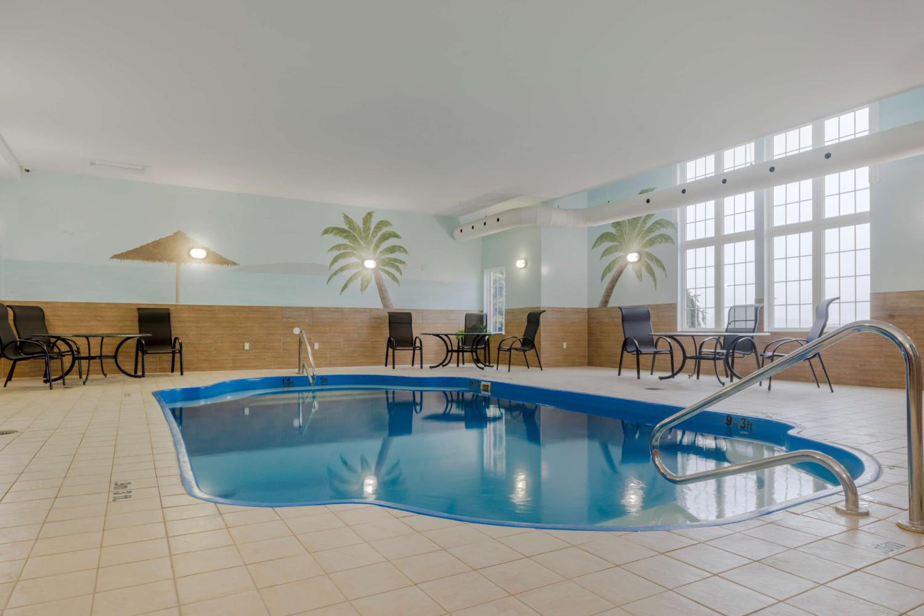 Woodstock Vacations - Best Western Plus Woodstock Hotel Conference Centre - Property Image 4