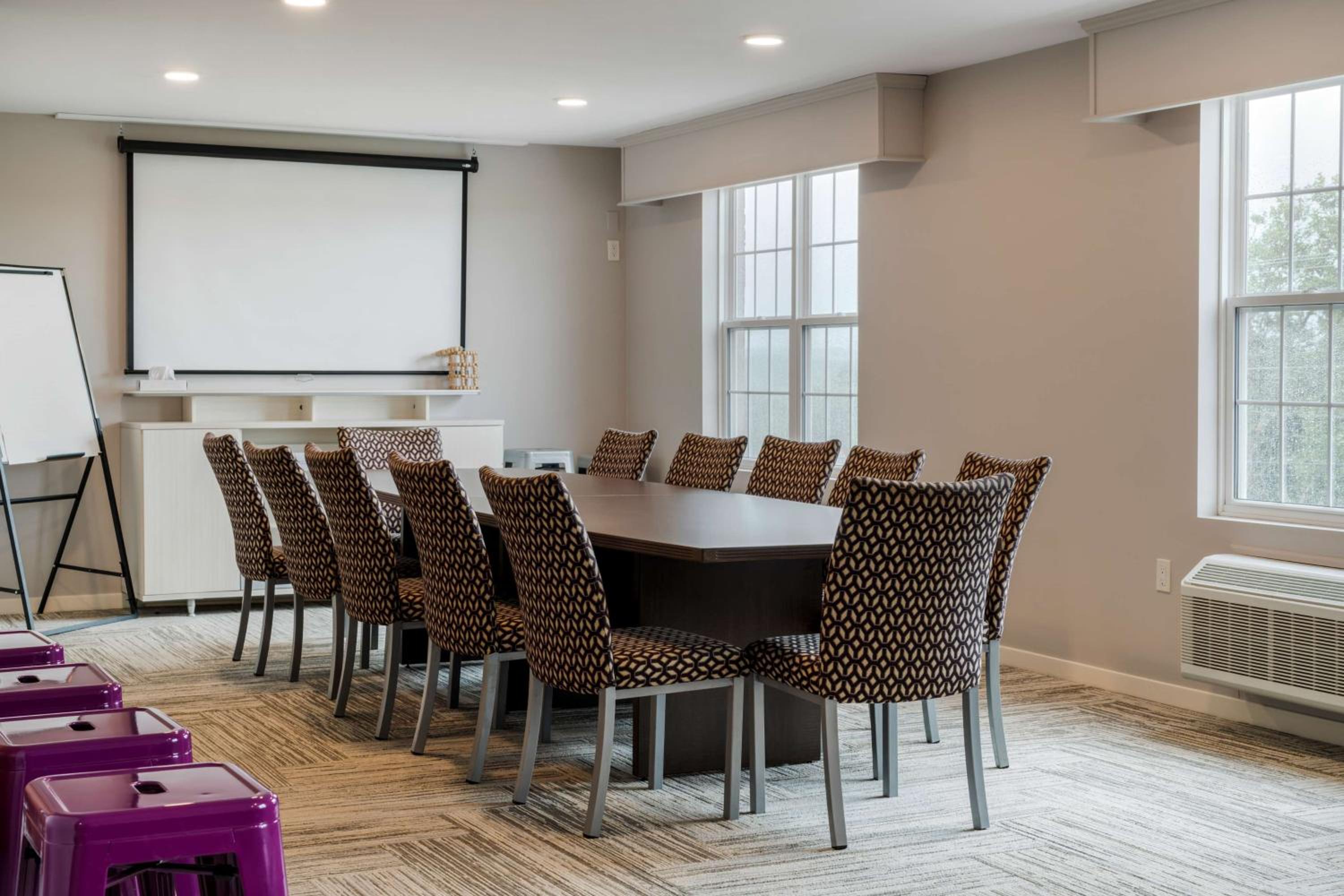 Woodstock Vacations - Best Western Plus Woodstock Hotel Conference Centre - Property Image 5