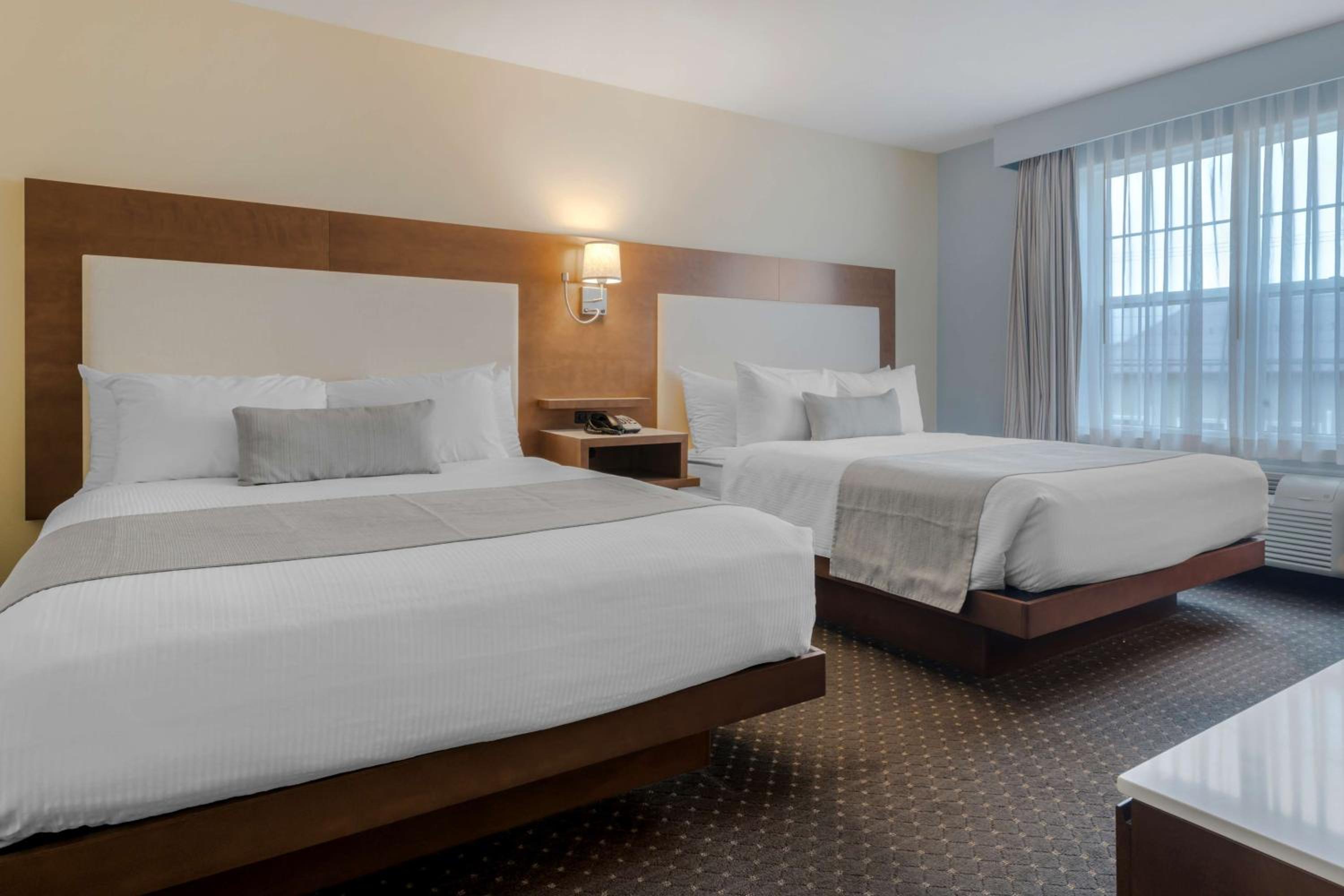 Woodstock Vacations - Best Western Plus Woodstock Hotel Conference Centre - Property Image 5