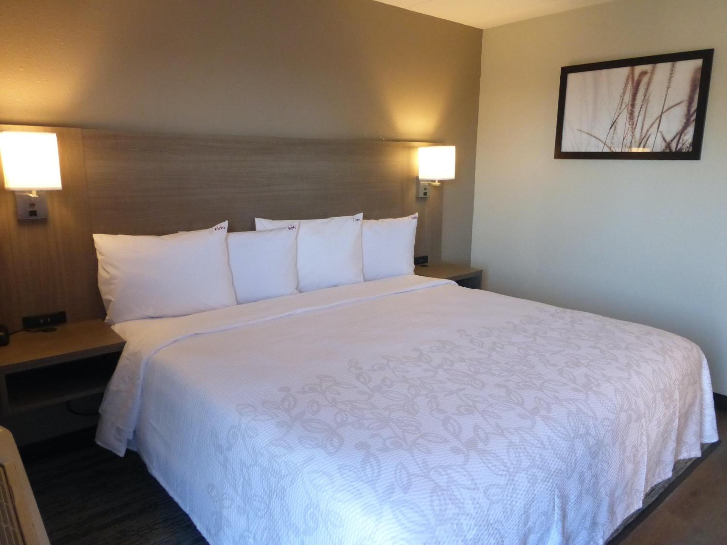 Red Roof Inn Bourbonnais - Property Image 16