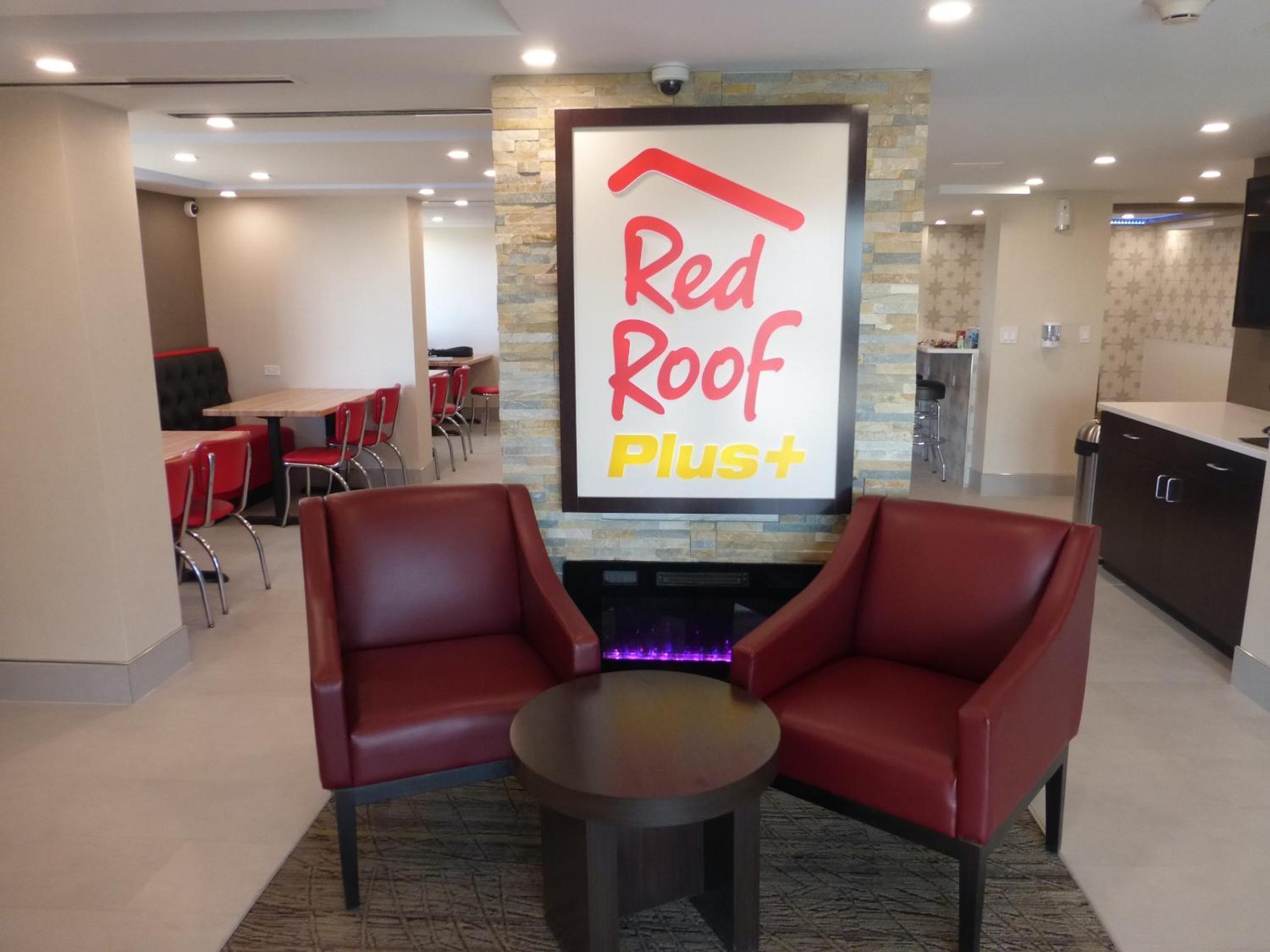 Red Roof Inn Bourbonnais - Property Image 20