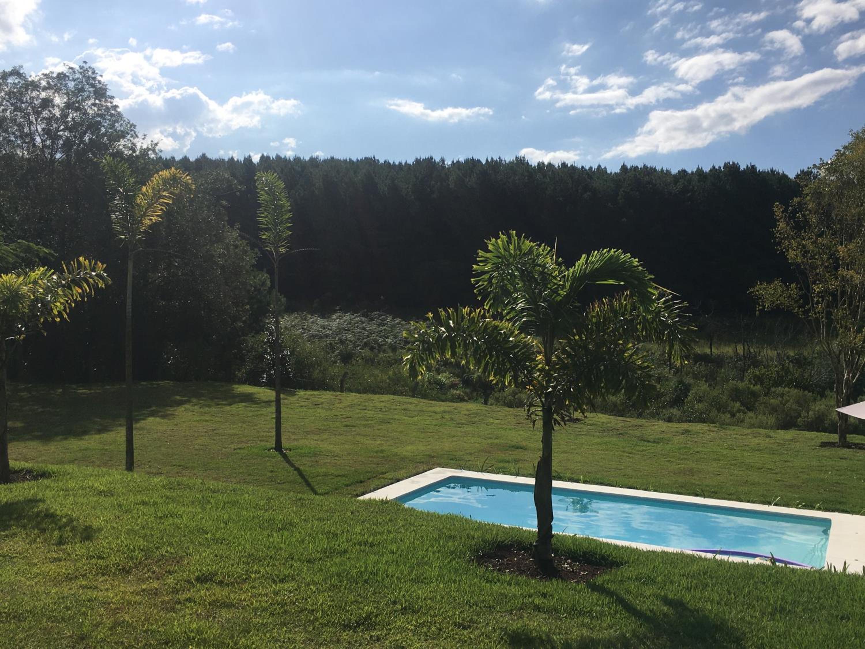Casa de campo com piscina
