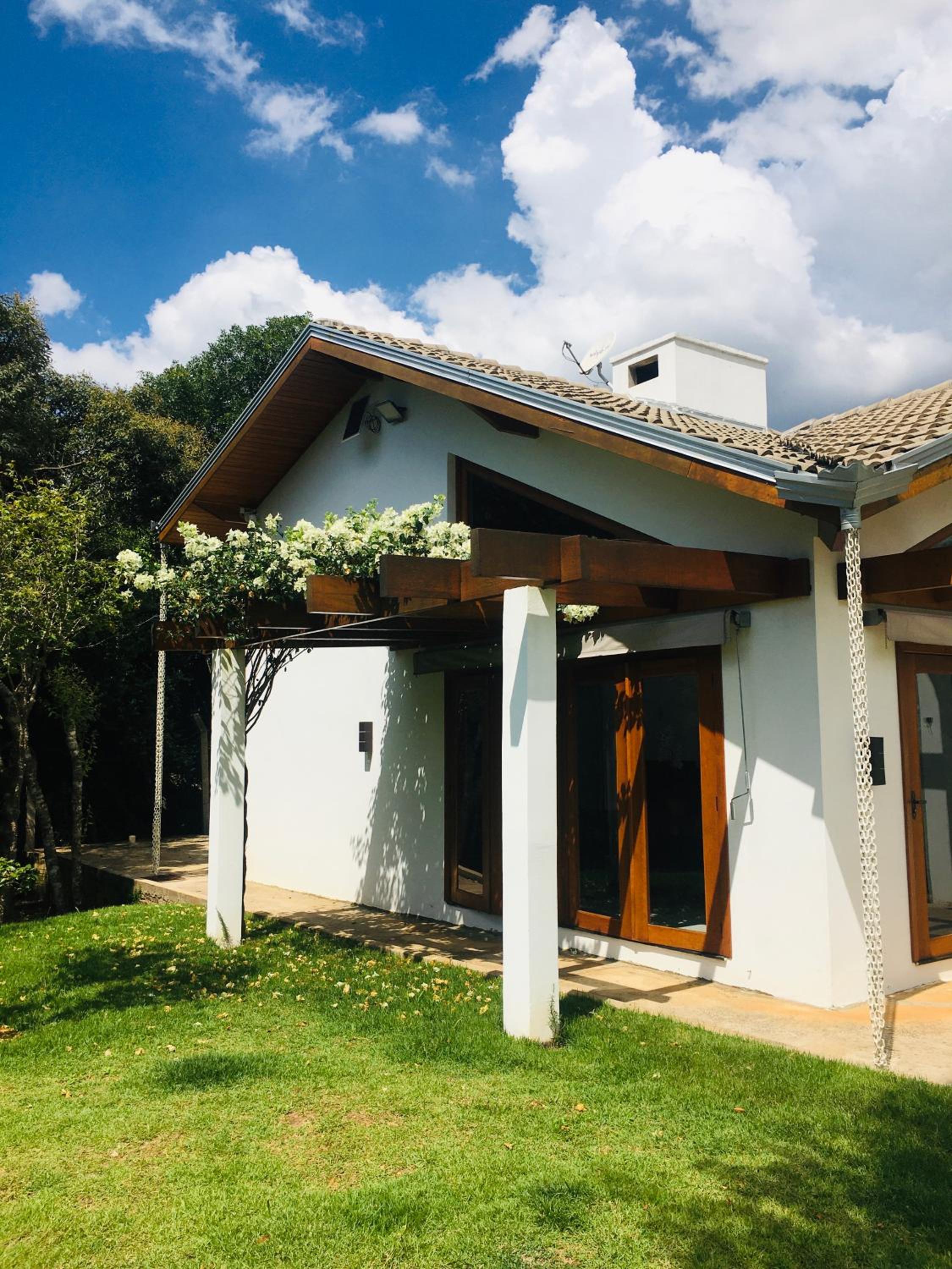 Casa de campo com piscina