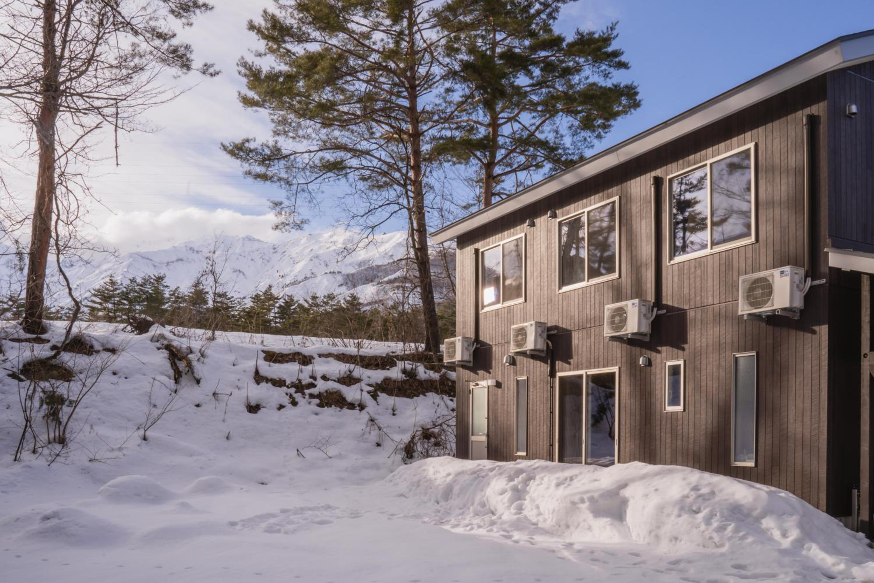 Rosie's House Hakuba by JAMSZ ROYALE