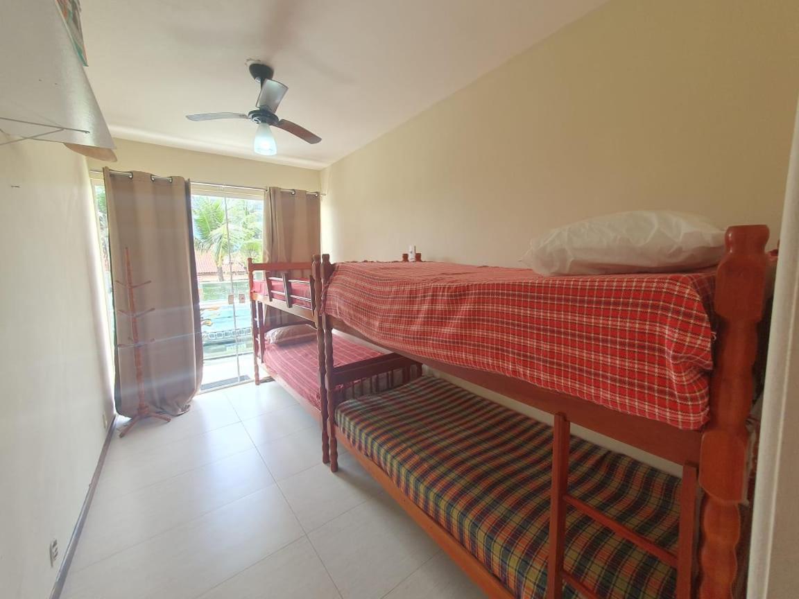 Apartamento com suite em Garatucaia.