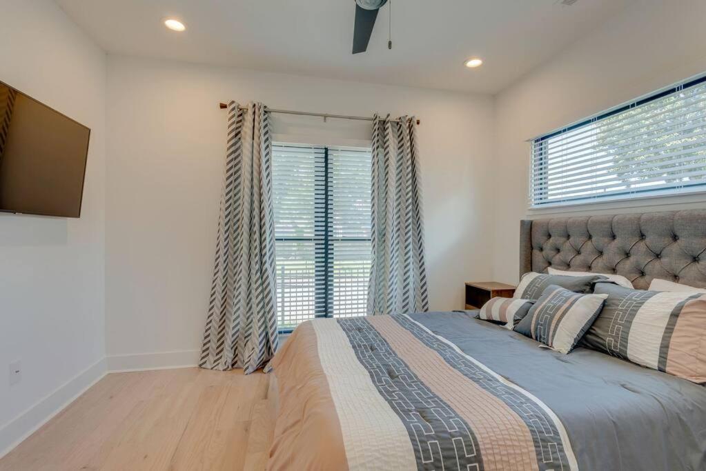 Luxury Downtown Nash/Roofdeck/11 Beds view 5