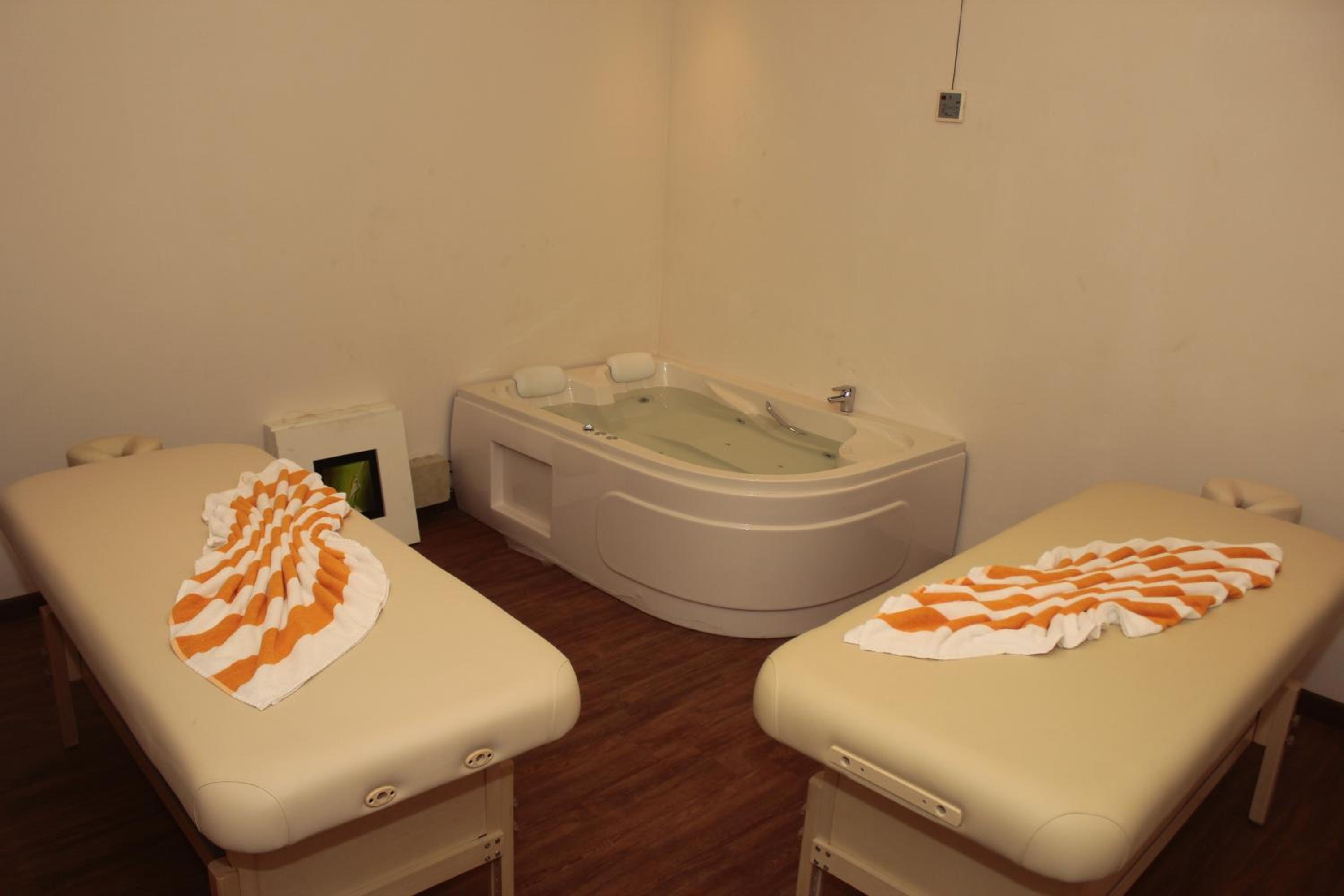 Africana Hotel & Spa