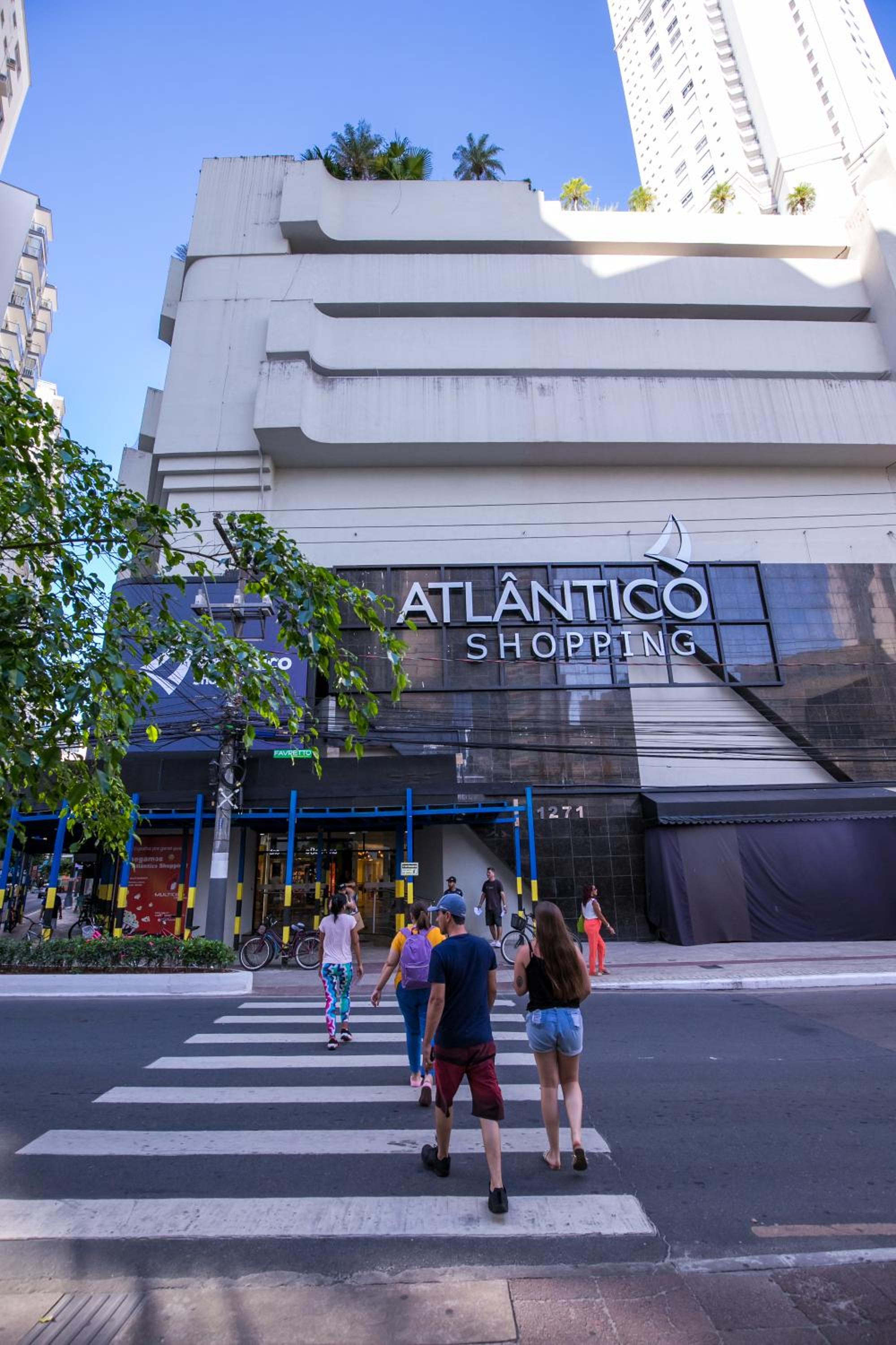 Apartamento AV. Brasil Frente Sh. Atlântico