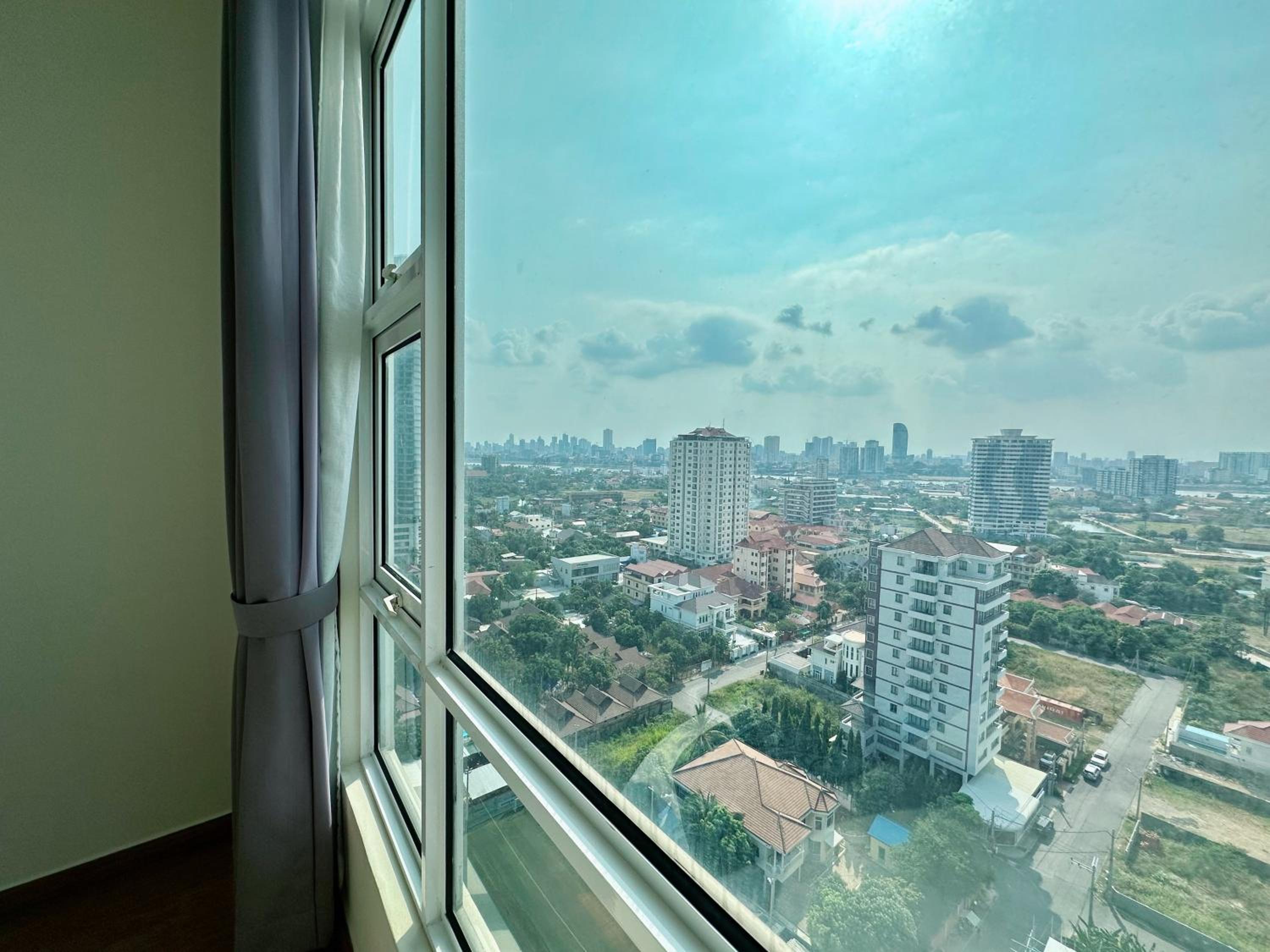 Infinity 28 Hotel and Residence