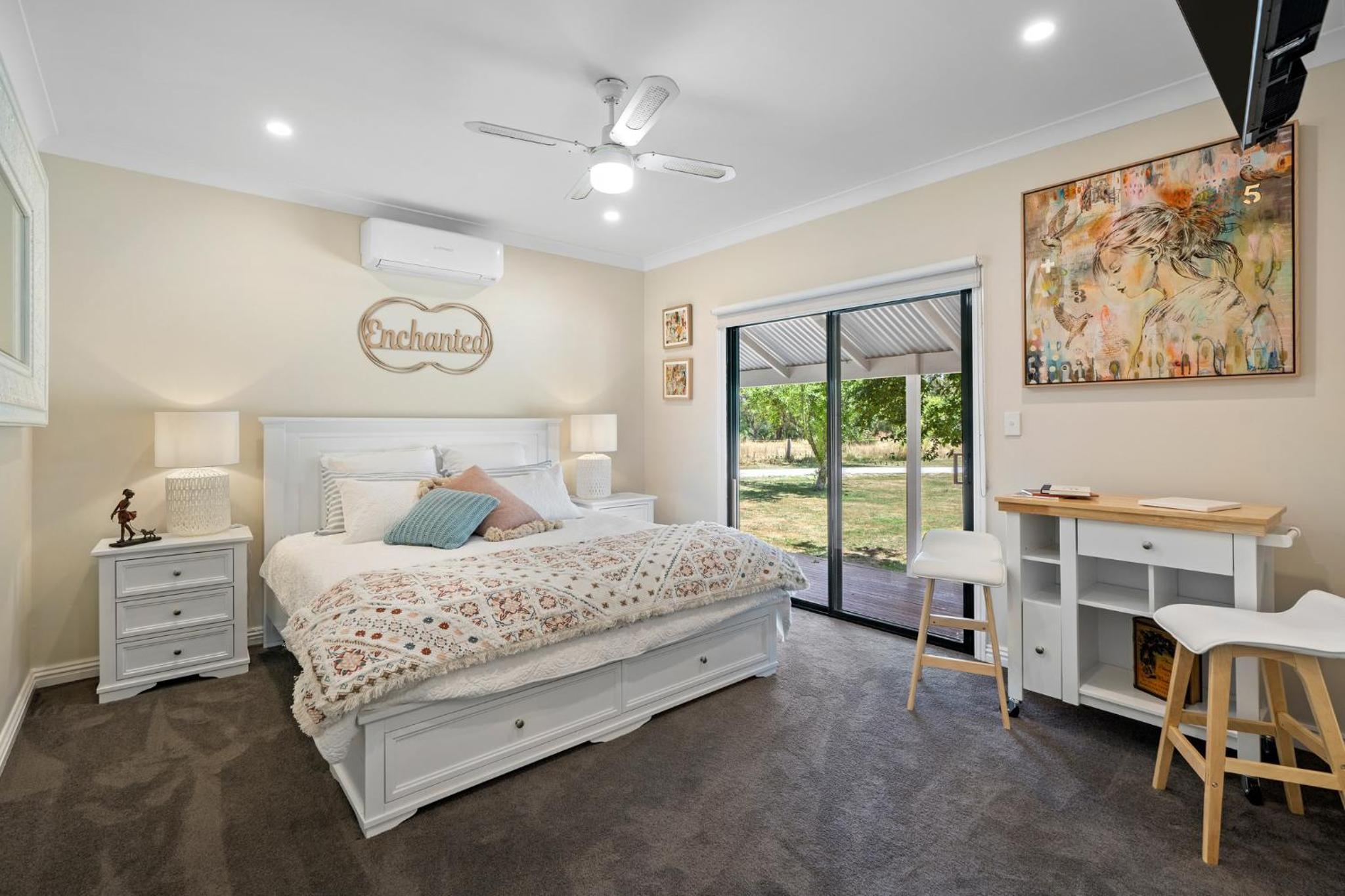 Tell Tales Bed & Breakfast