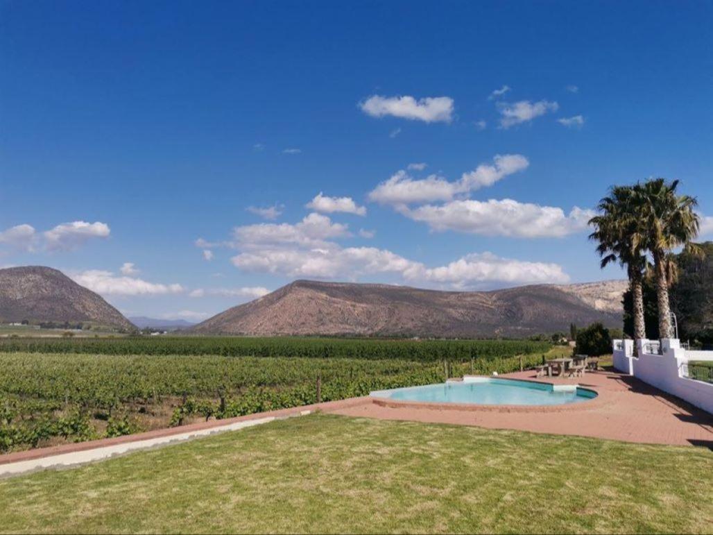 DuVon Farmhouse view 5