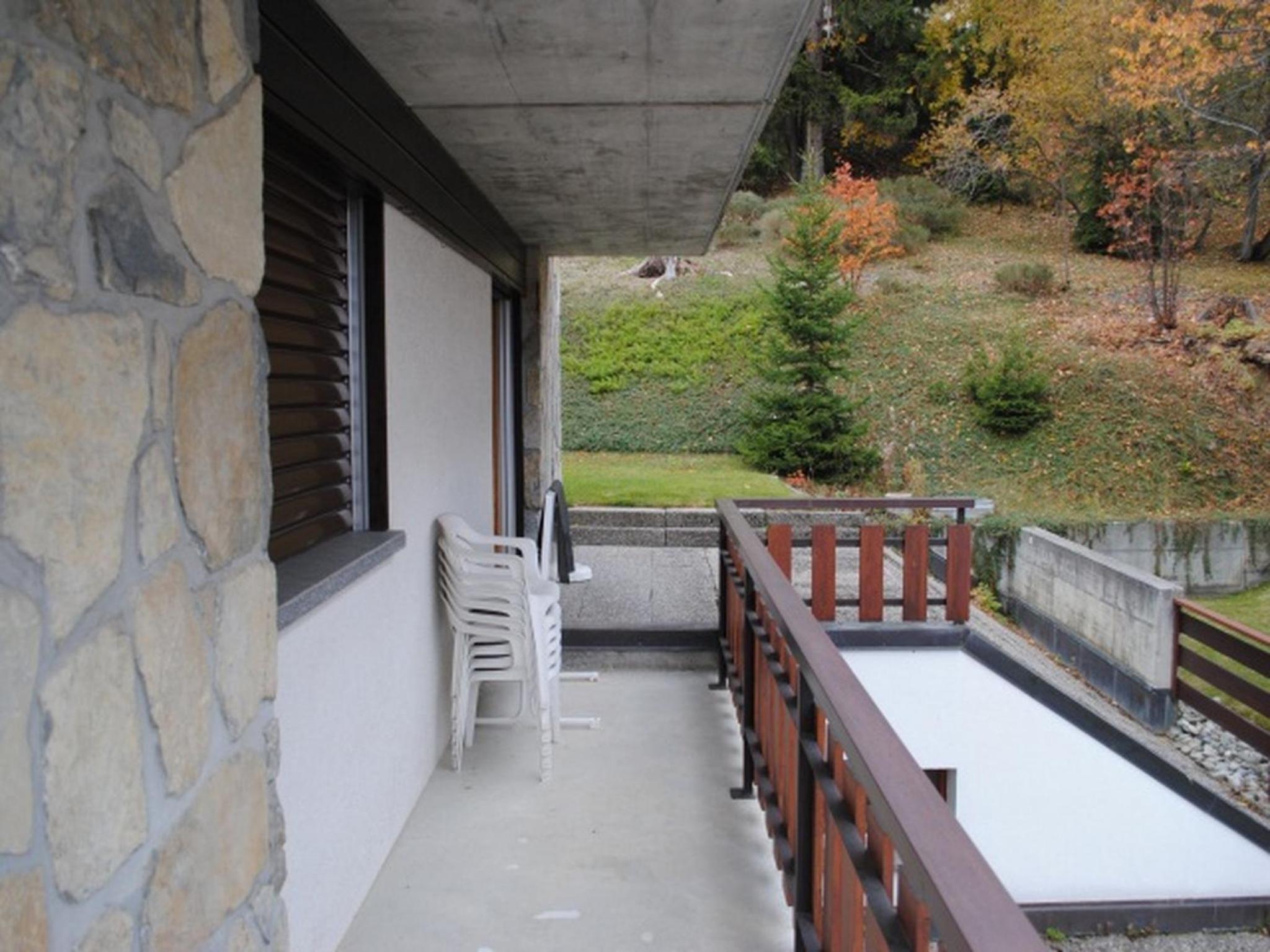 Photo 12