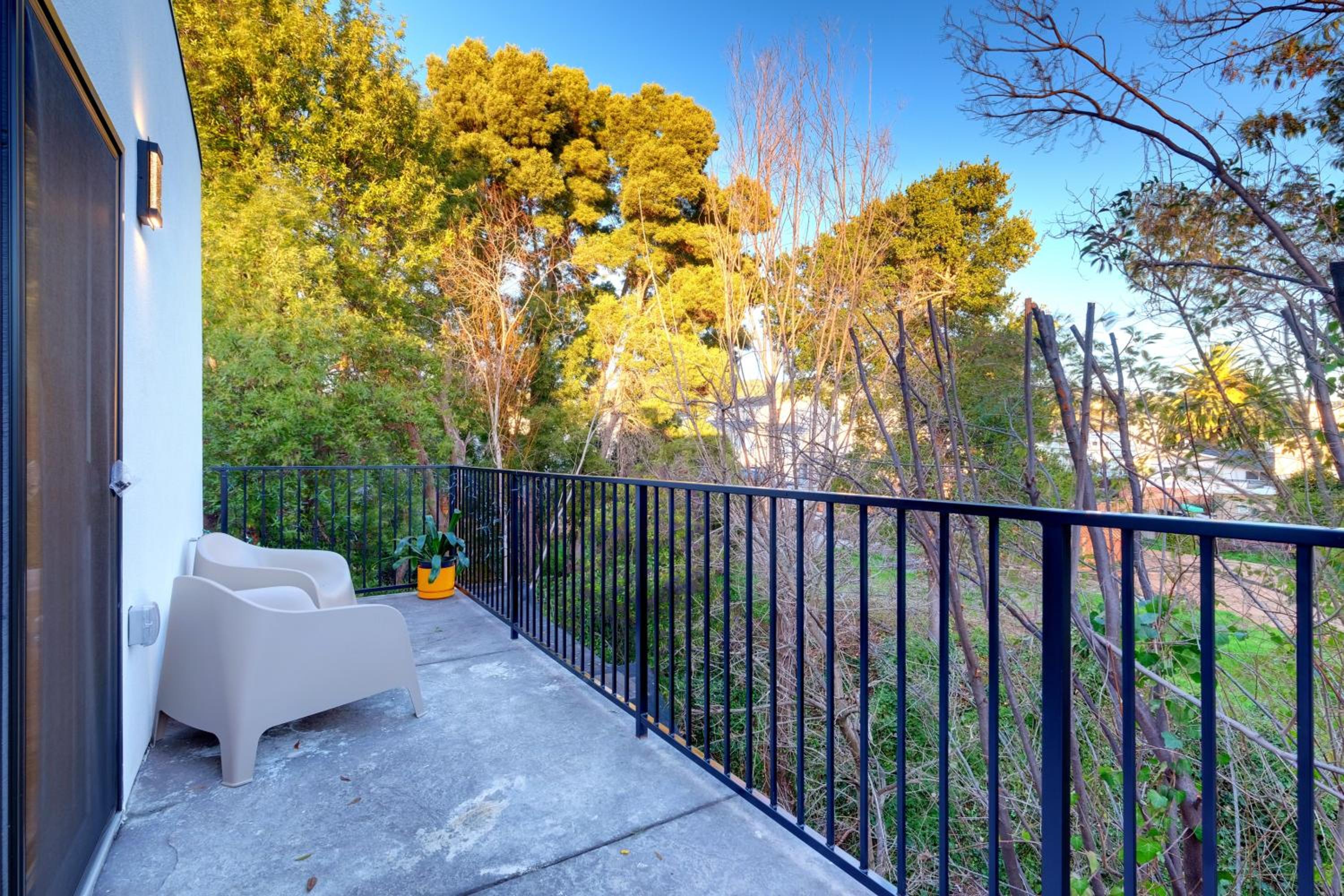 Dimond Abode Vacation Home #2 Oakland Dimond District view 4
